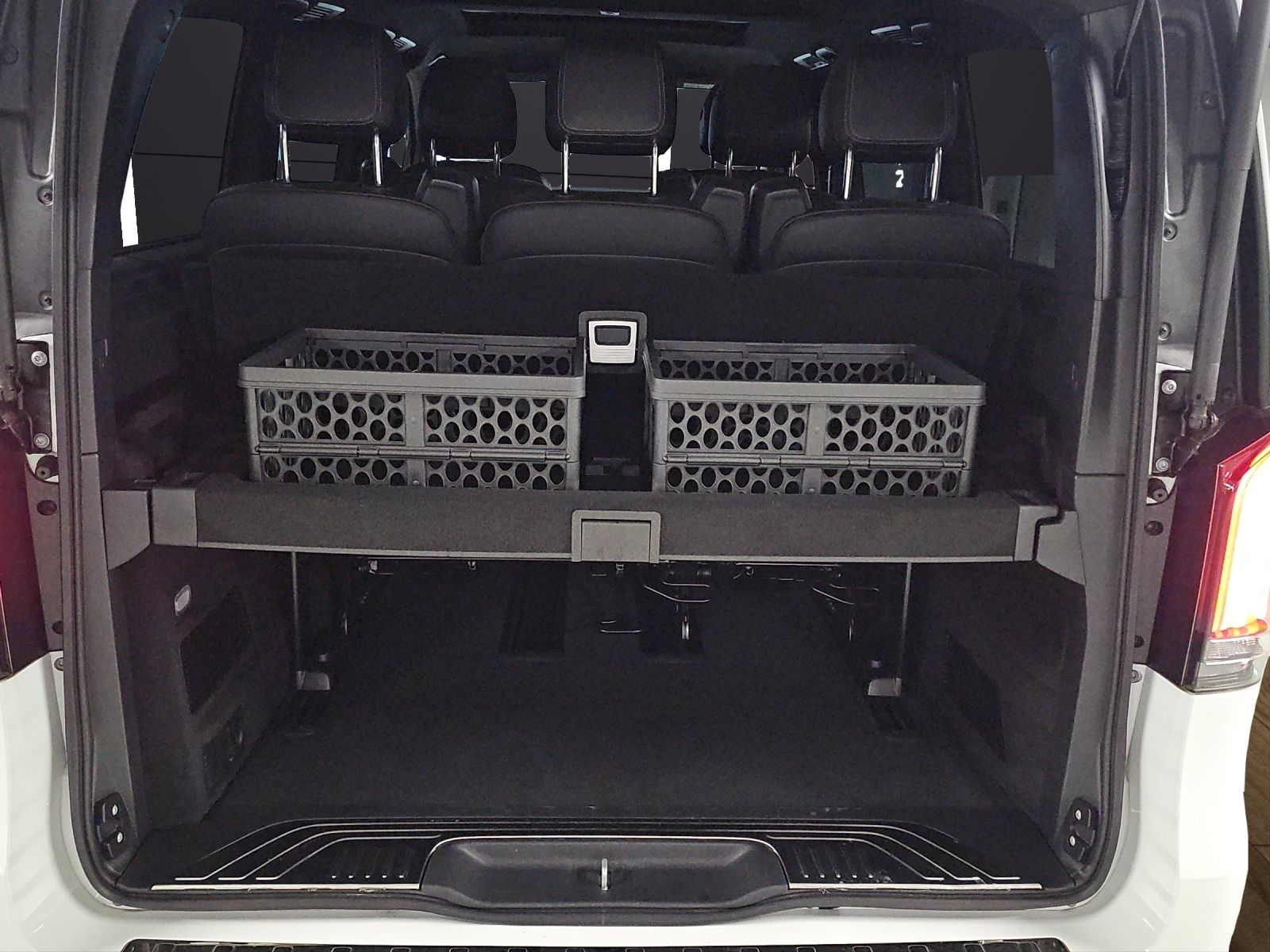 MERCEDES-BENZ V 300 d lang Avantgarde 4Matic 9G-Tronic-image-23