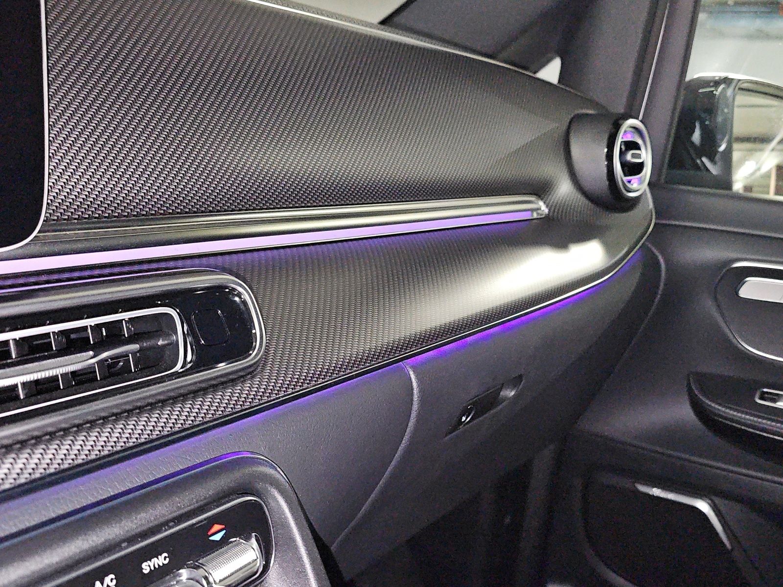 MERCEDES-BENZ V 300 d lang Avantgarde 4Matic 9G-Tronic-image-17