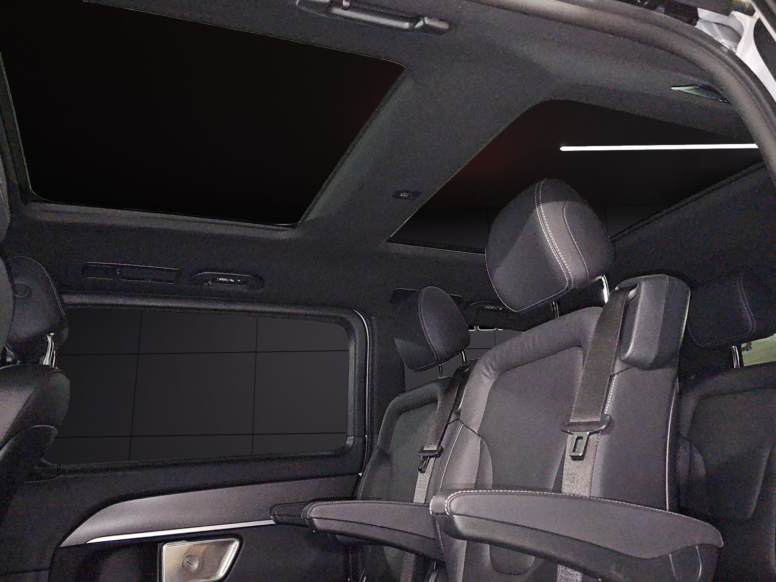 MERCEDES-BENZ V 300 d lang Avantgarde 4Matic 9G-Tronic-image-13