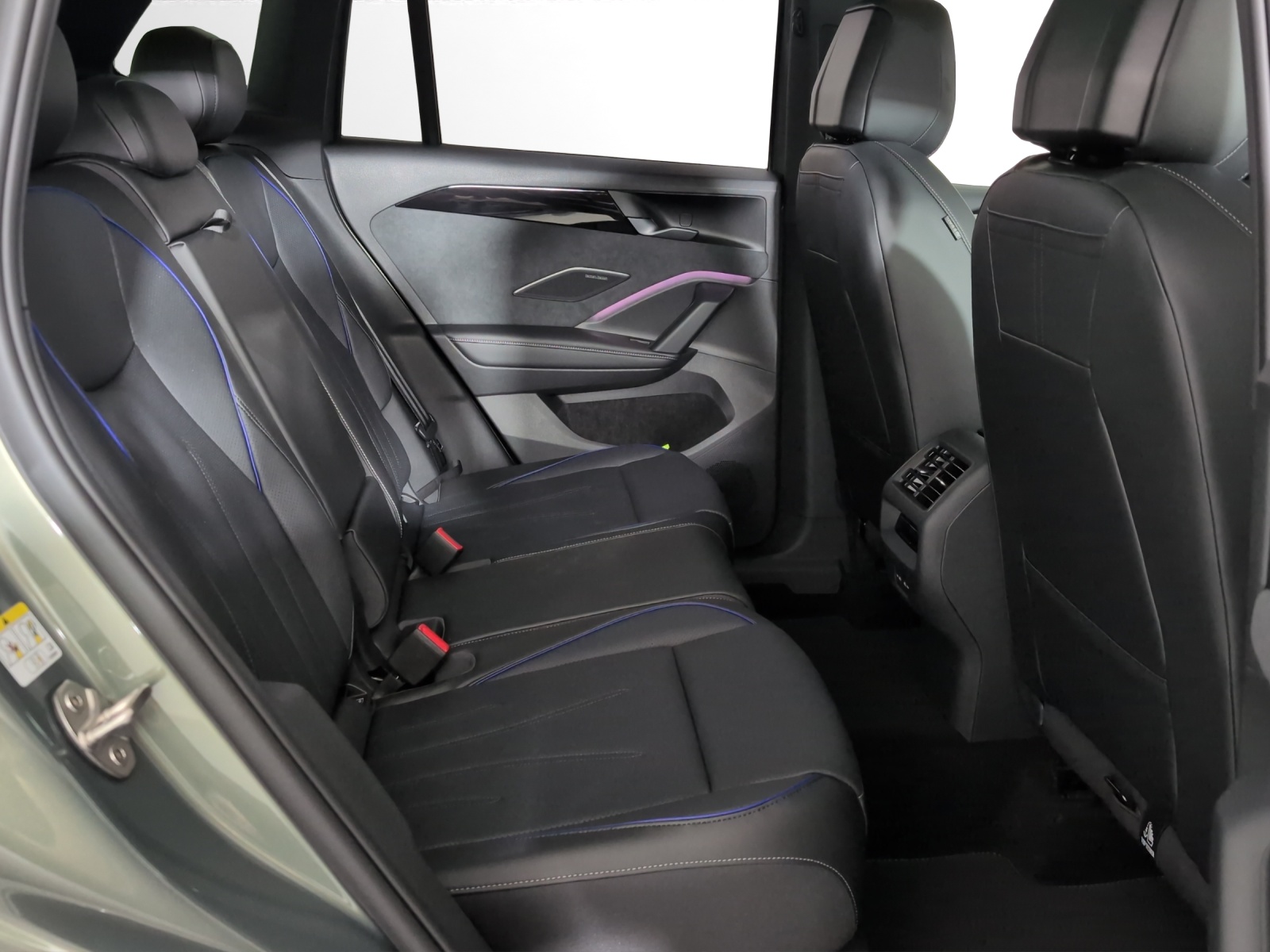 VW Tiguan 2.0 TSI DSG R-Line United 4Motion-image-8