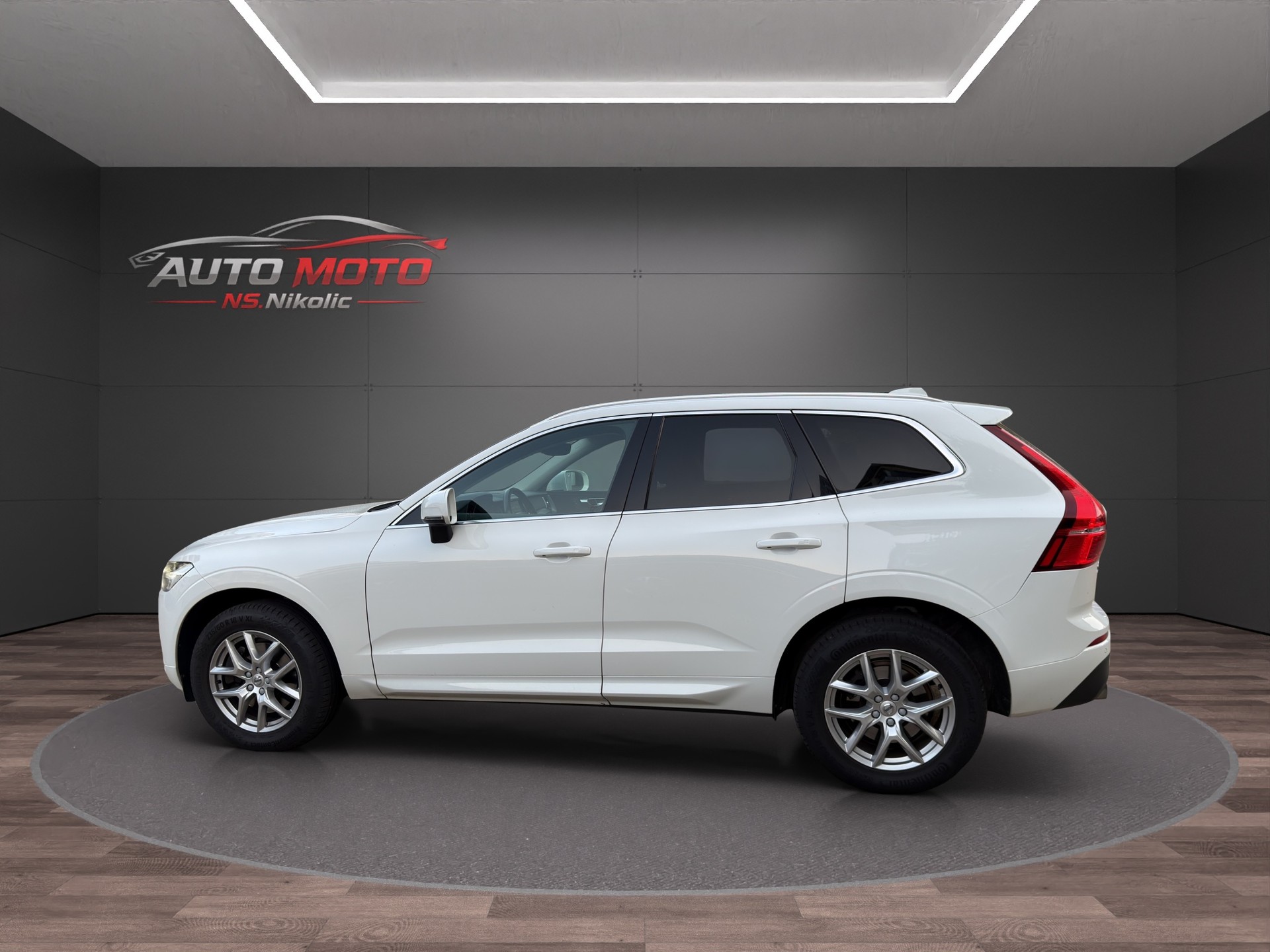 VOLVO XC60 B4 Diesel Mild Hybrid AWD Inscription Geartronic-image-4