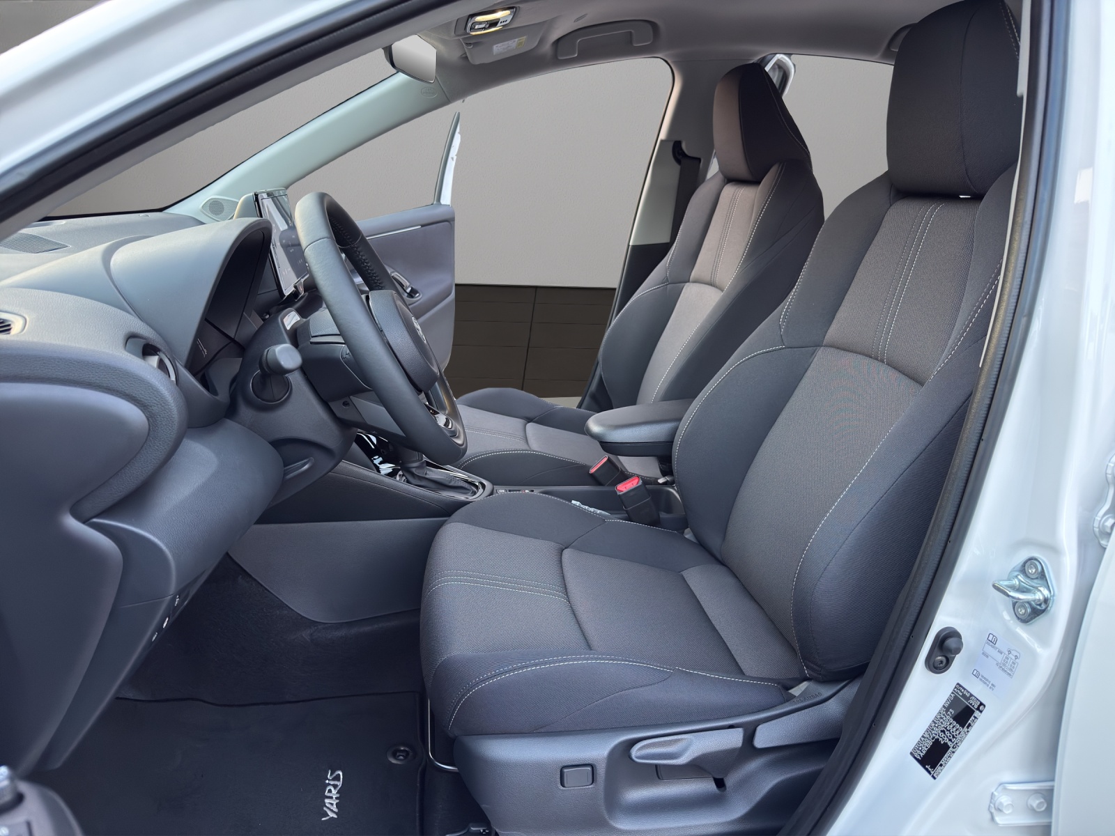 TOYOTA Yaris 1.5 Teamplayer e-CVT-image-8