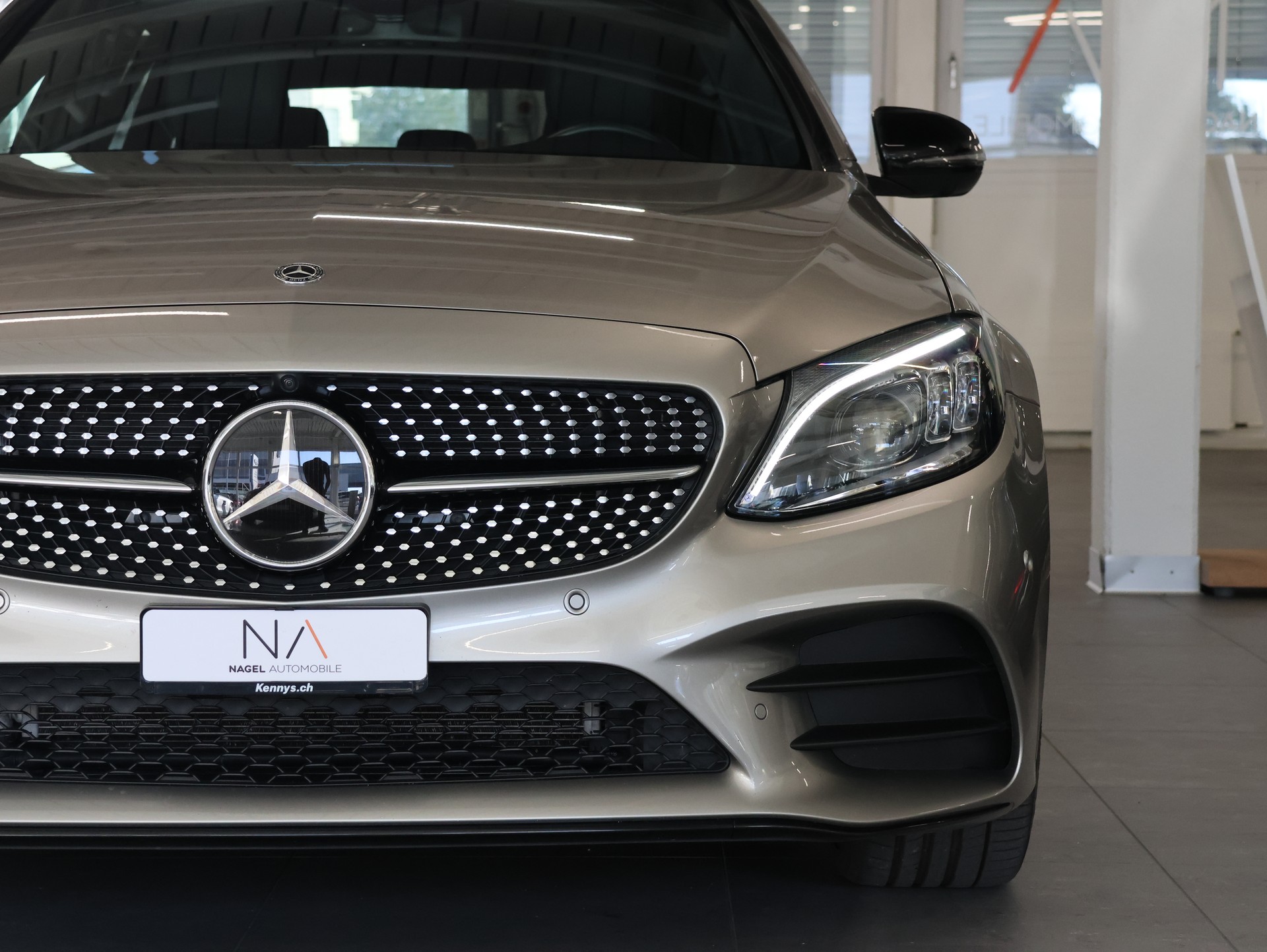 MERCEDES-BENZ C 200 Swiss Star 4M 9G-Tronic *Sitzheizung* *Panormadach* *Burmester*-image-8