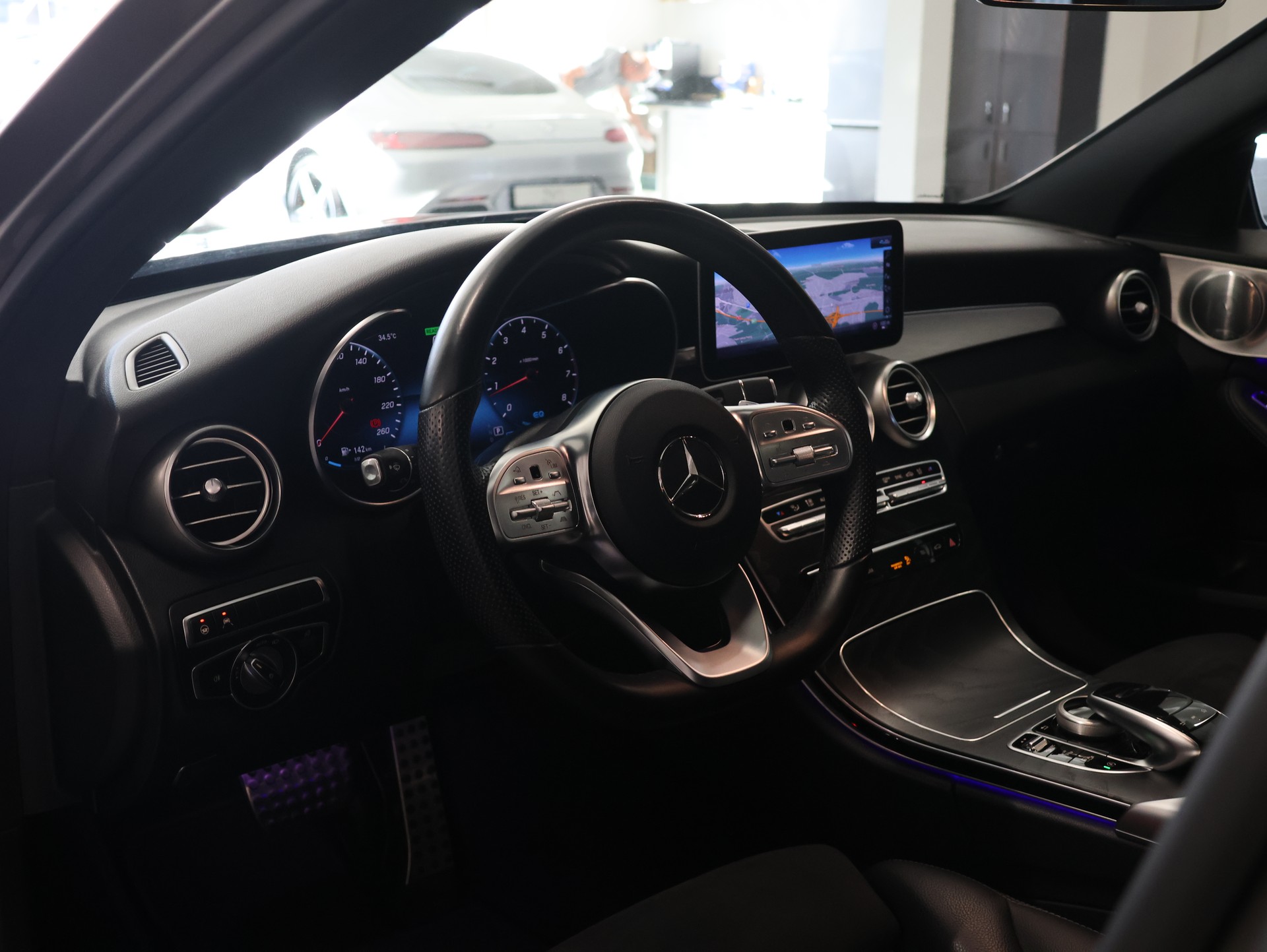 MERCEDES-BENZ C 200 Swiss Star 4M 9G-Tronic *Sitzheizung* *Panormadach* *Burmester*-image-16
