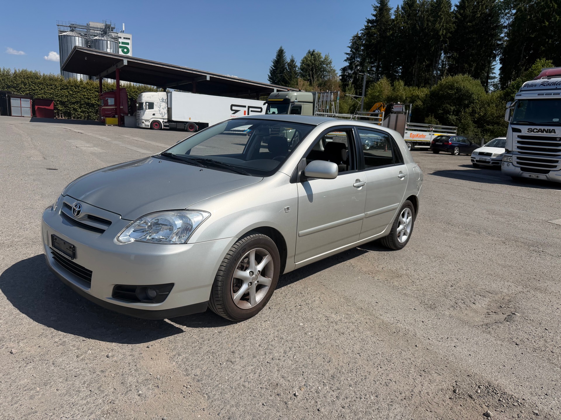 TOYOTA Corolla 1.6 Linea Sol-image-1