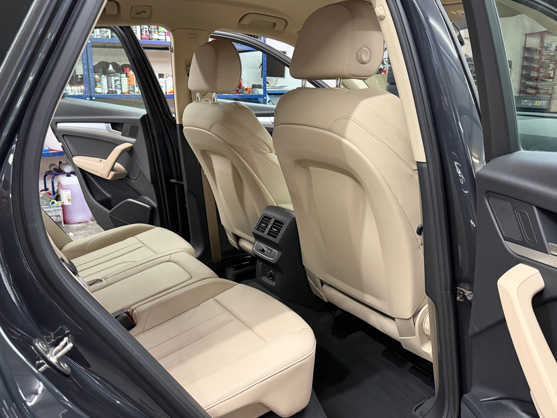 AUDI Q5 55 TFSI e sport quattro-image-9
