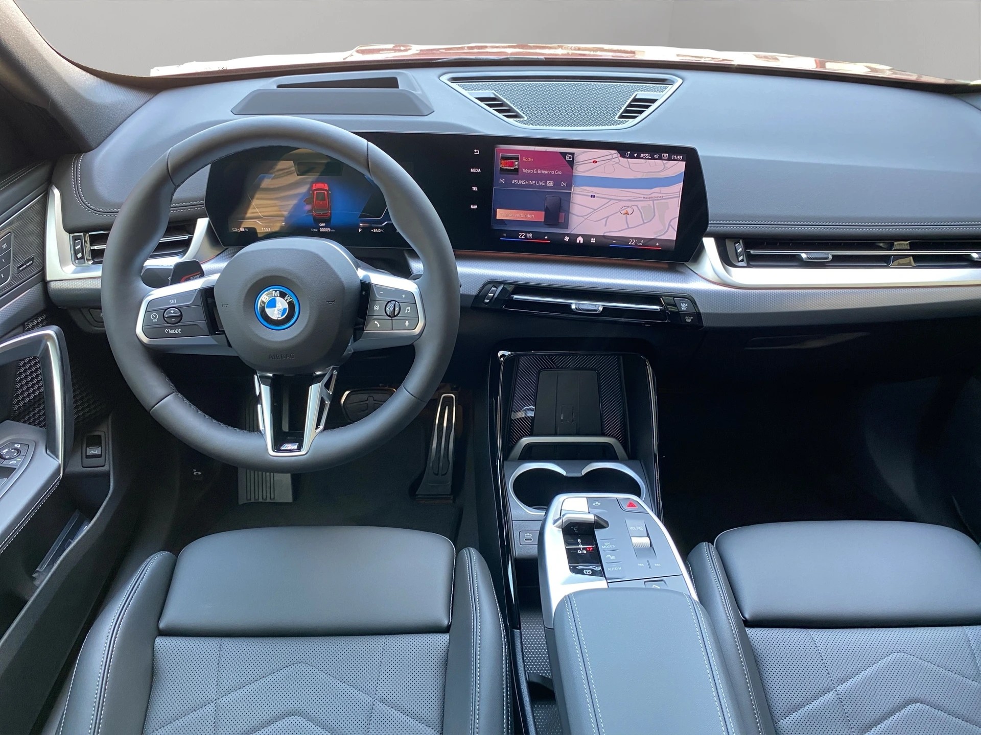 BMW iX1 xDrive 30 M Sport Pro-image-14