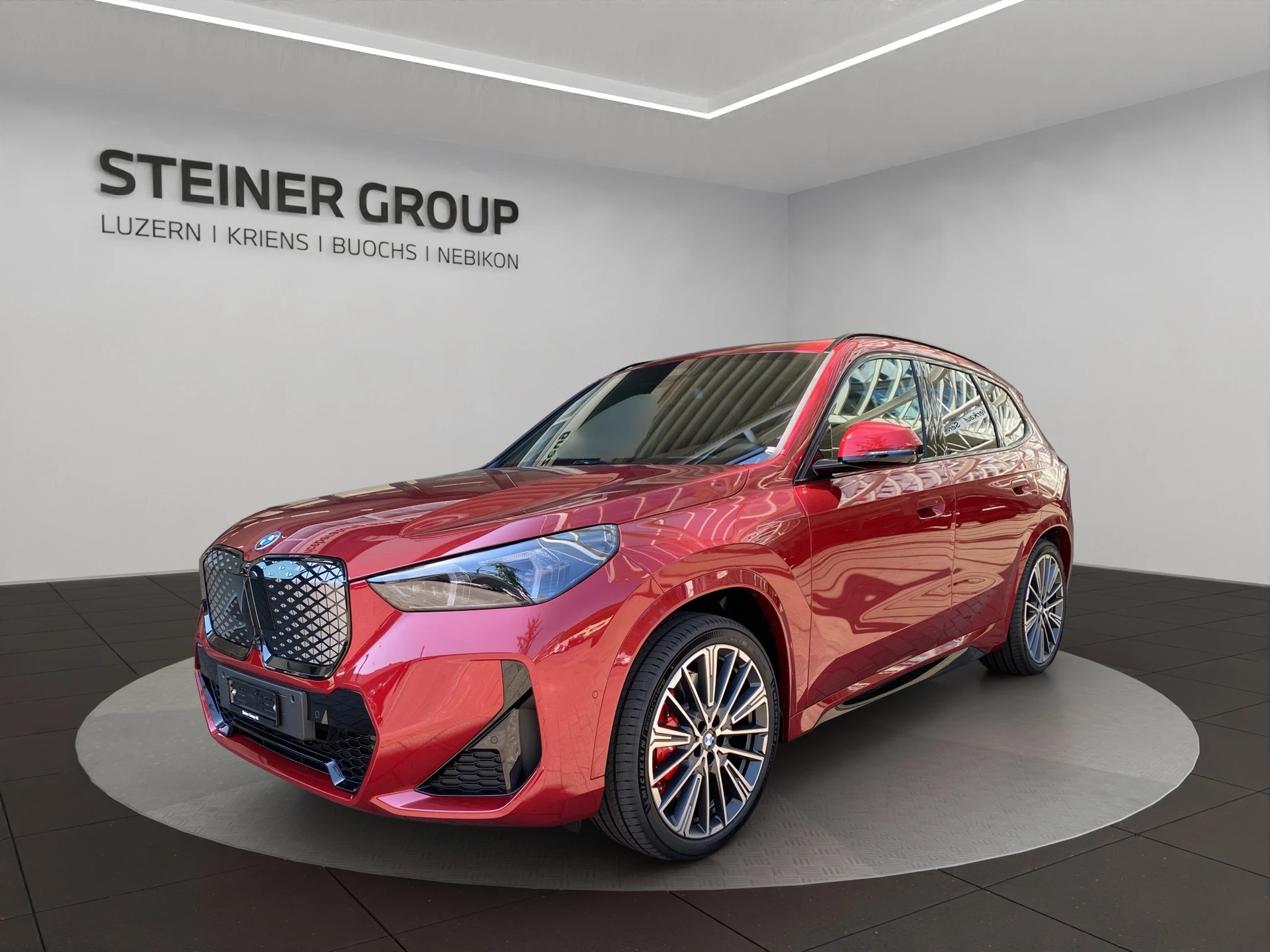 BMW iX1 xDrive 30 M Sport Pro-image-0