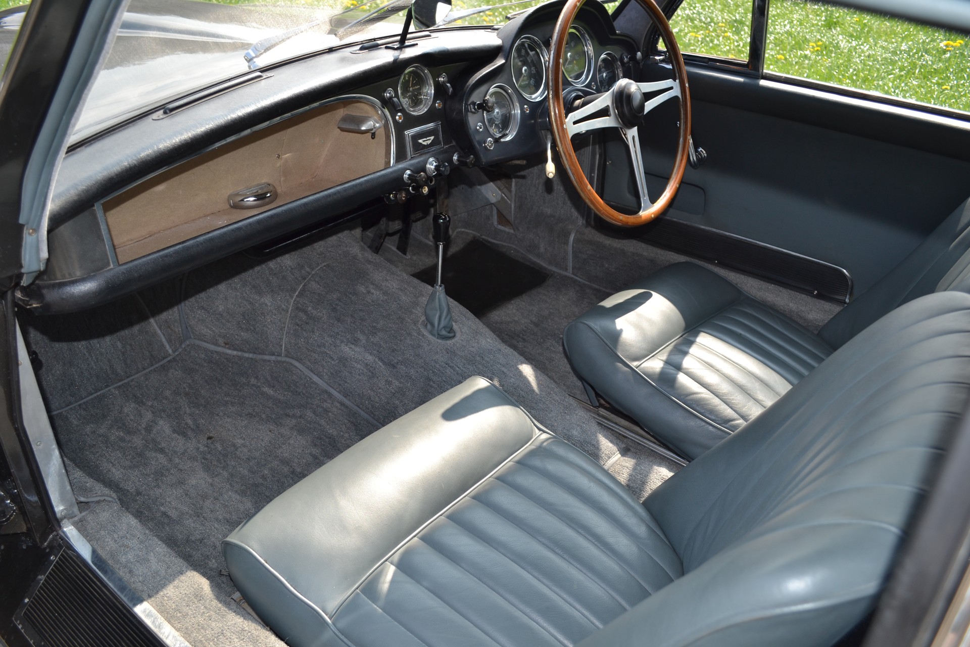 ASTON MARTIN DB 2 2/4 MK III-image-7