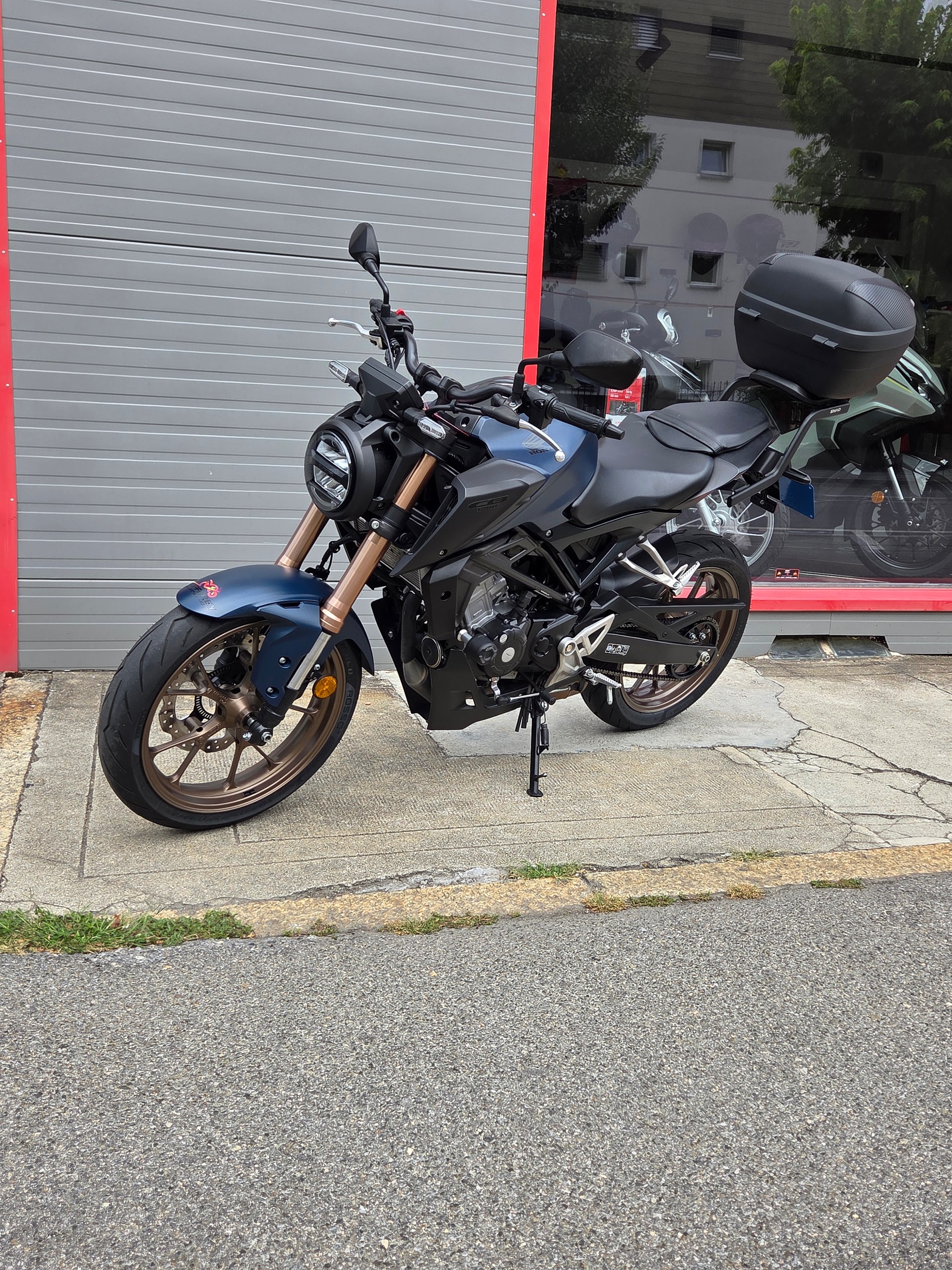 HONDA CB 125 R