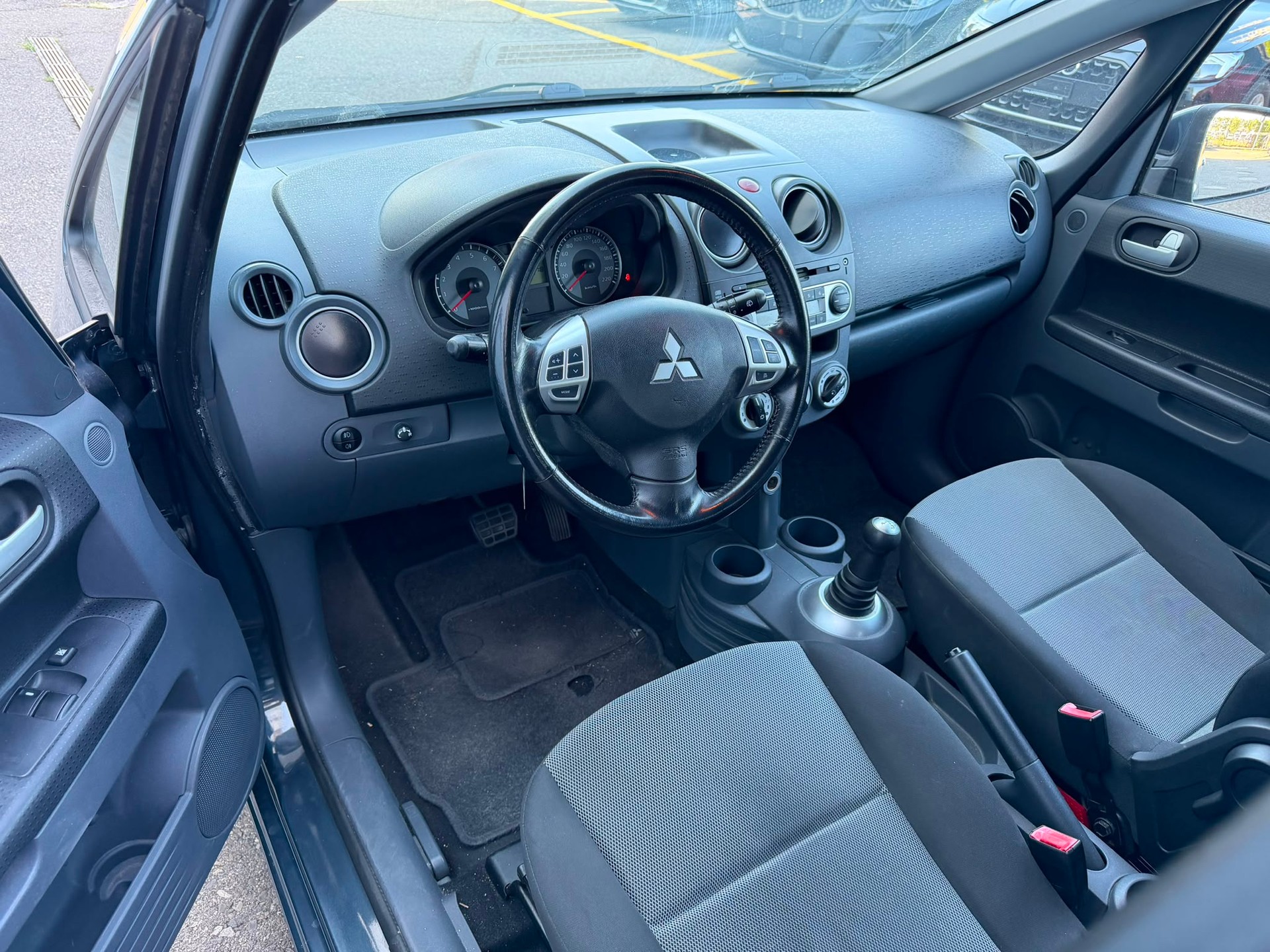 MITSUBISHI 1.3-image-5