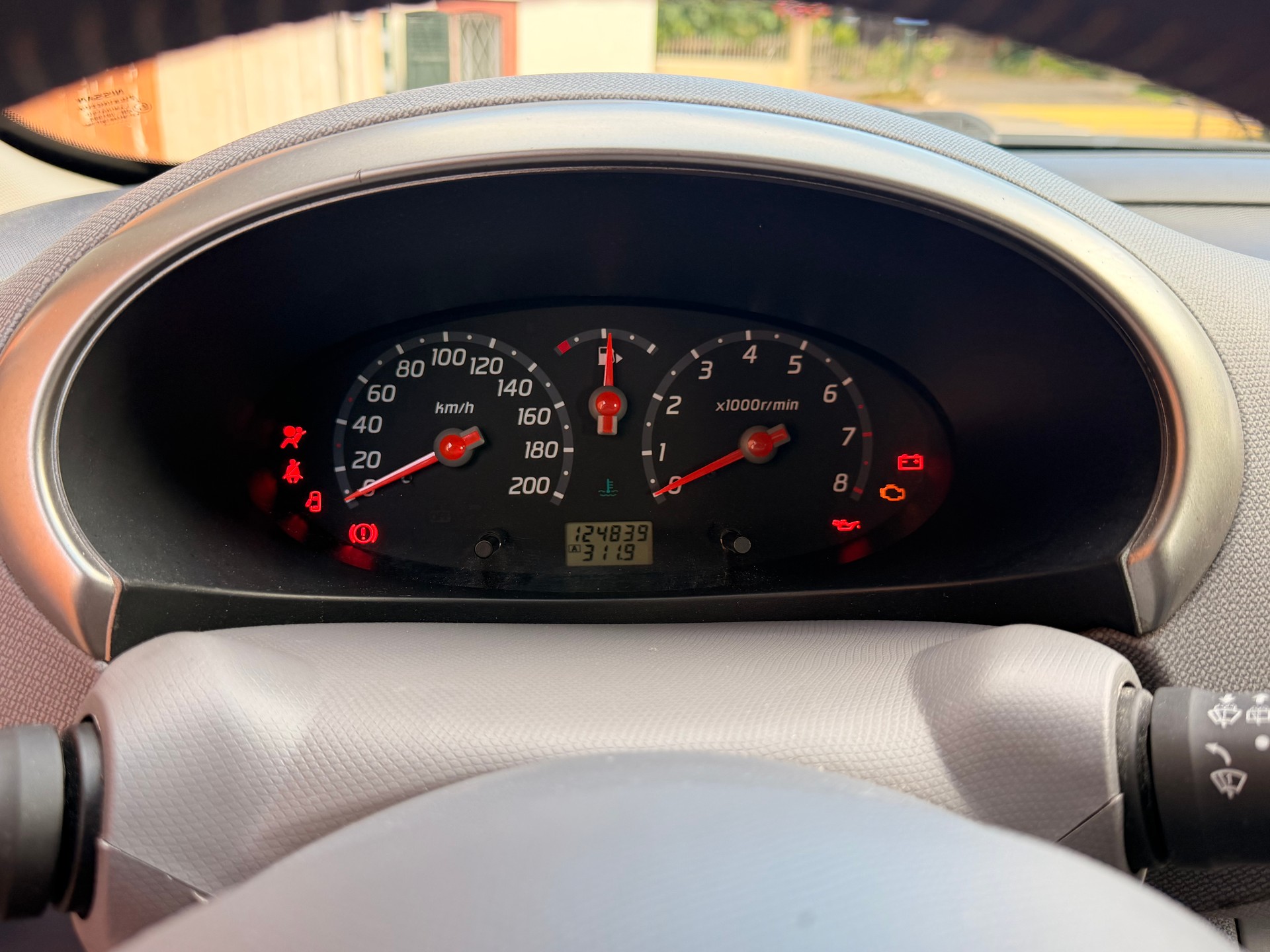 NISSAN Micra 1.4 acenta-image-5