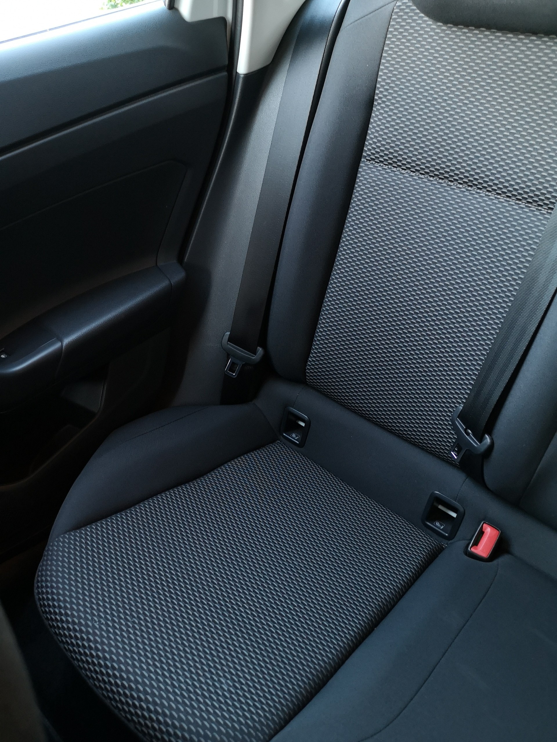 VW 1.0 TSI Trendline-image-5
