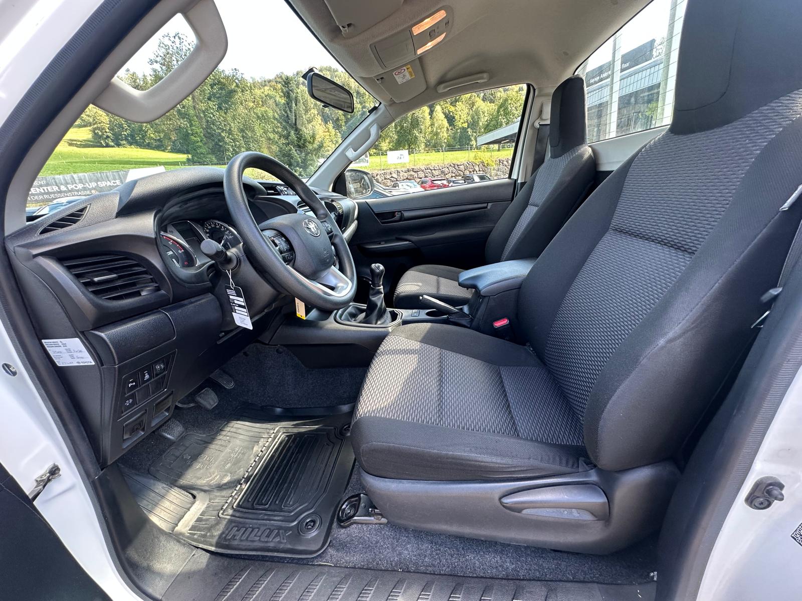 TOYOTA Hilux 2.4D-4D Comfort Single Cab 4x4-image-10