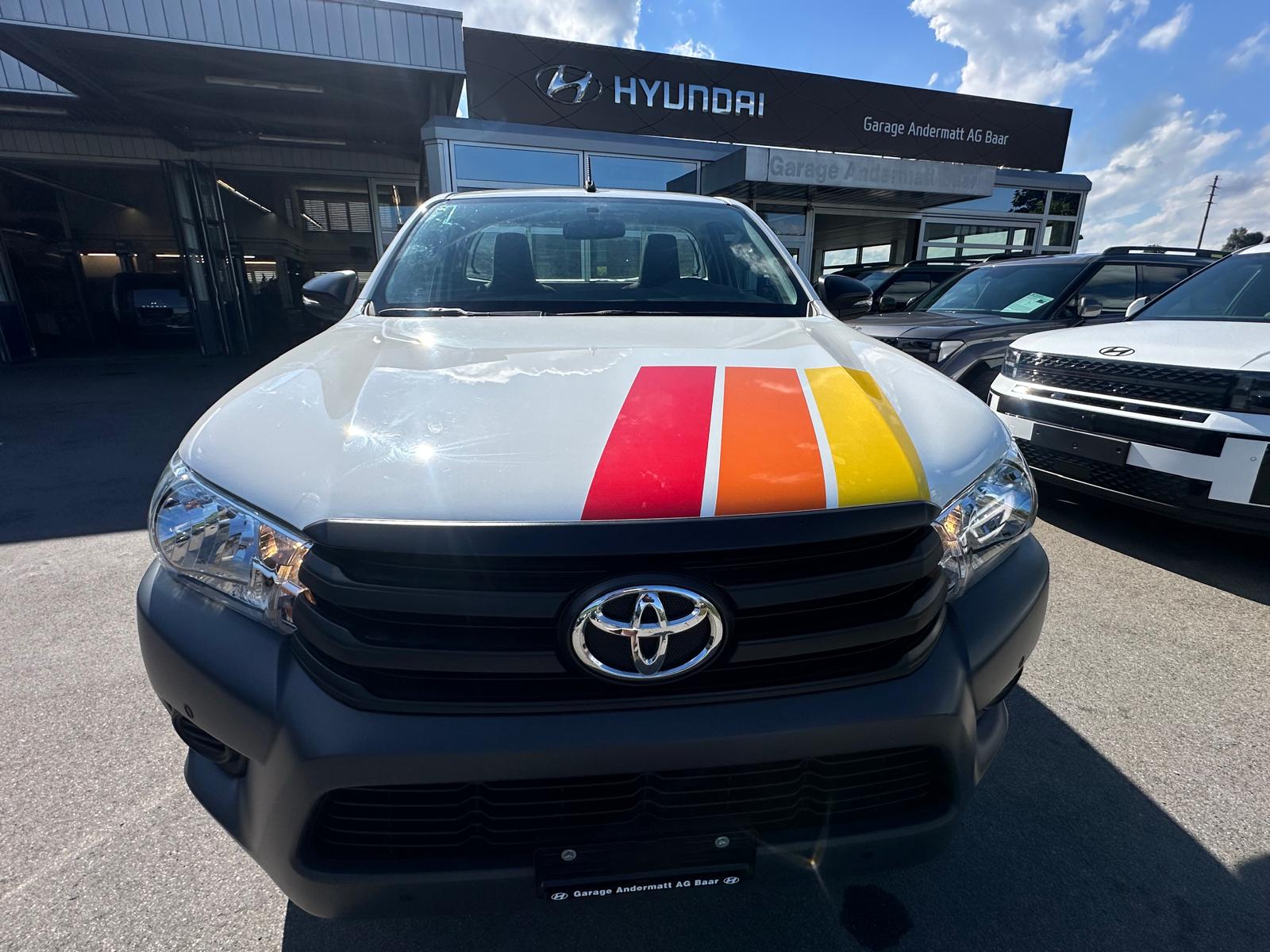 TOYOTA Hilux 2.4D-4D Comfort Single Cab 4x4-showroom-element-1