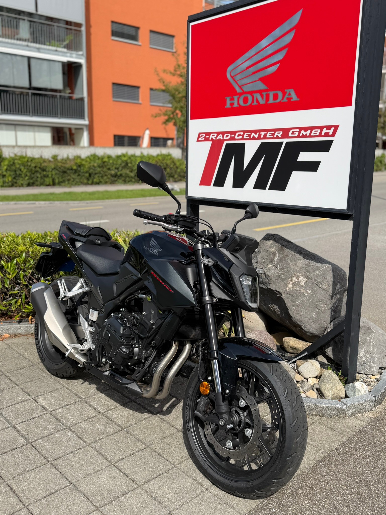 HONDA E CLUTCH VERSION-showroom-element-1