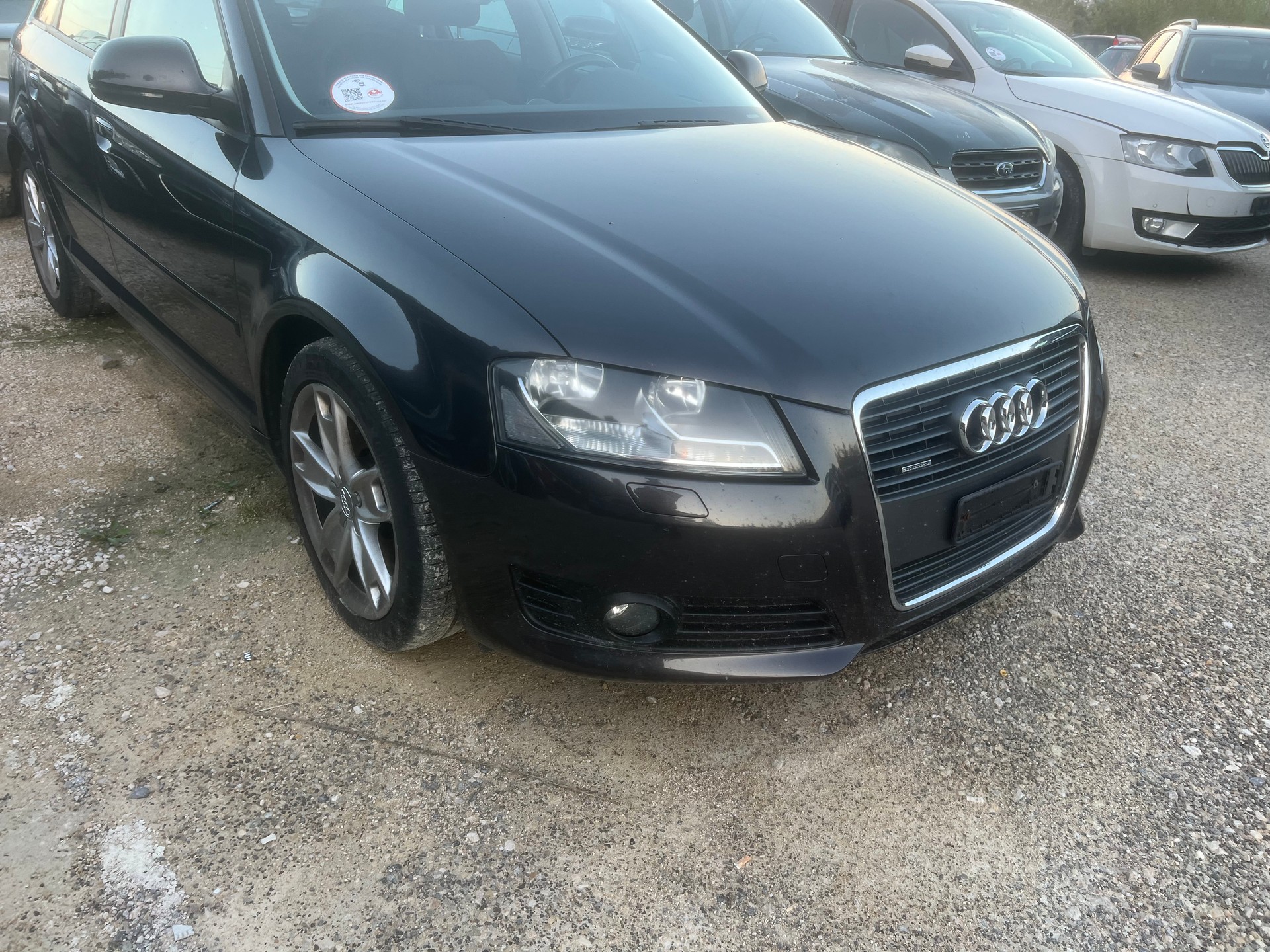 AUDI A3 Sportback 1.8 TFSI Ambiente quattro-image-2