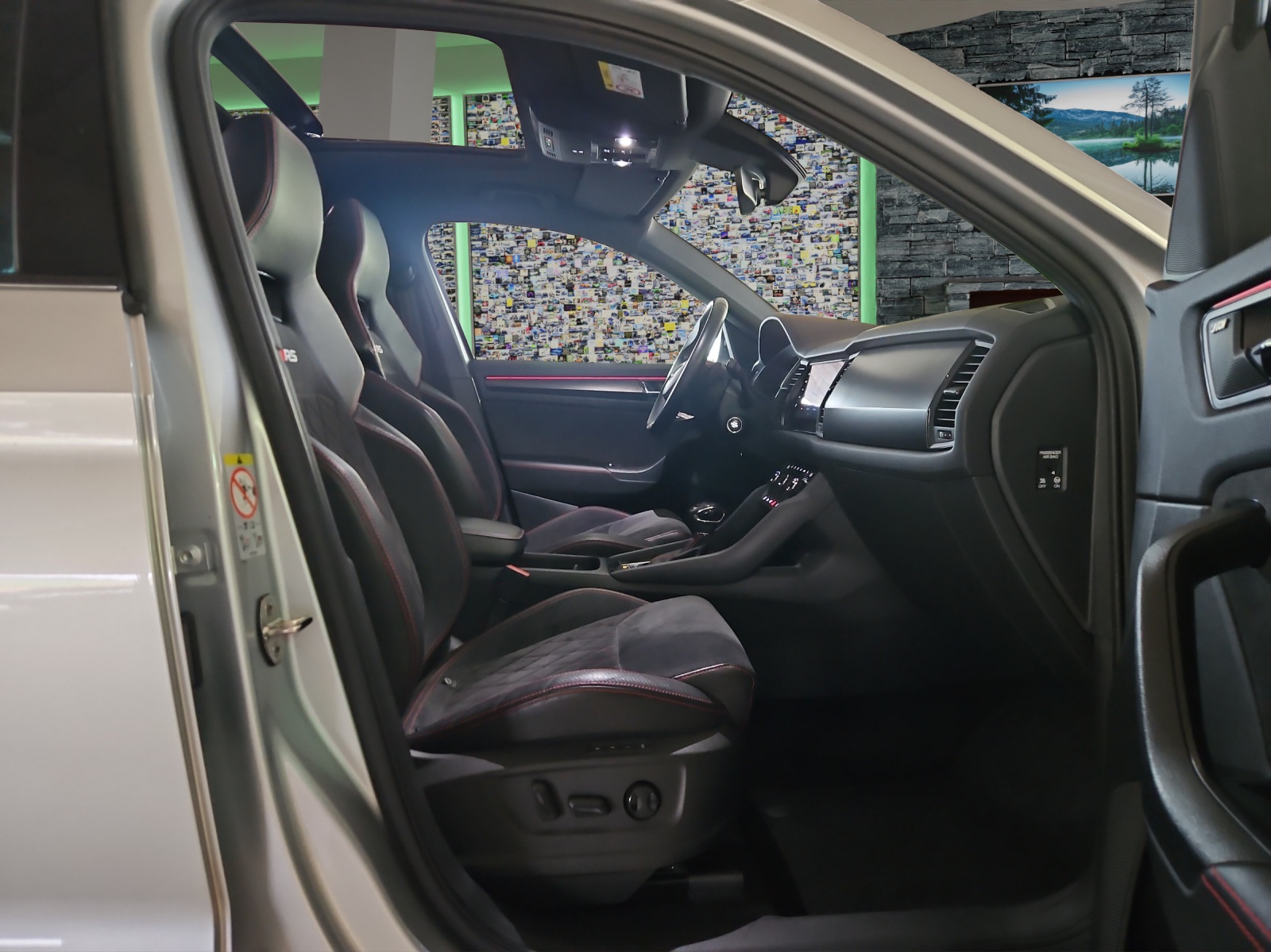 SKODA Kodiaq 2.0 Bi-TDI SCR RS 4x4 DSG-image-9