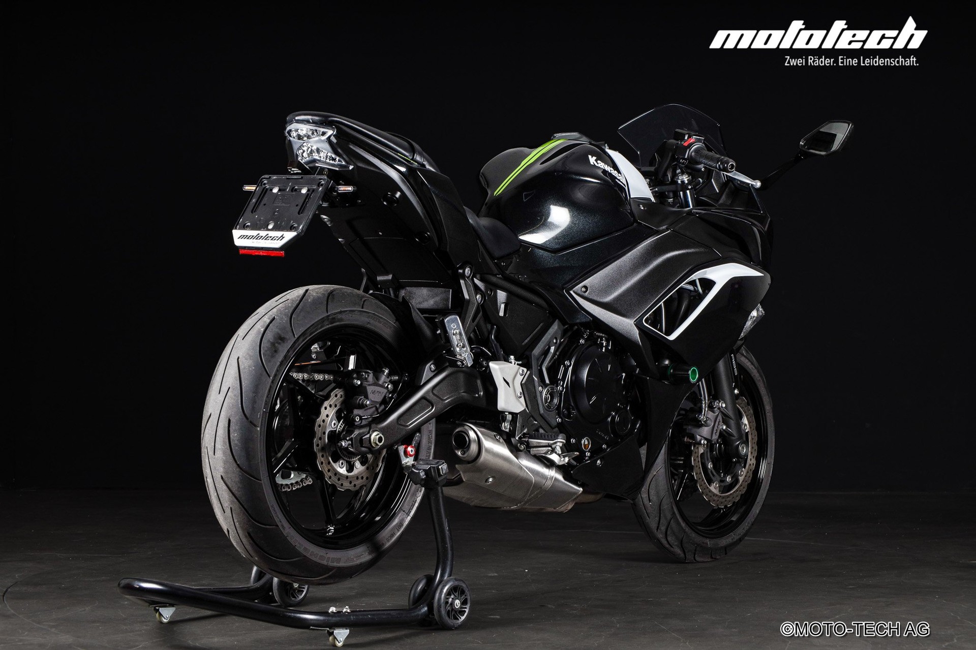 KAWASAKI Ninja 650 (35kW)-showroom-element-2
