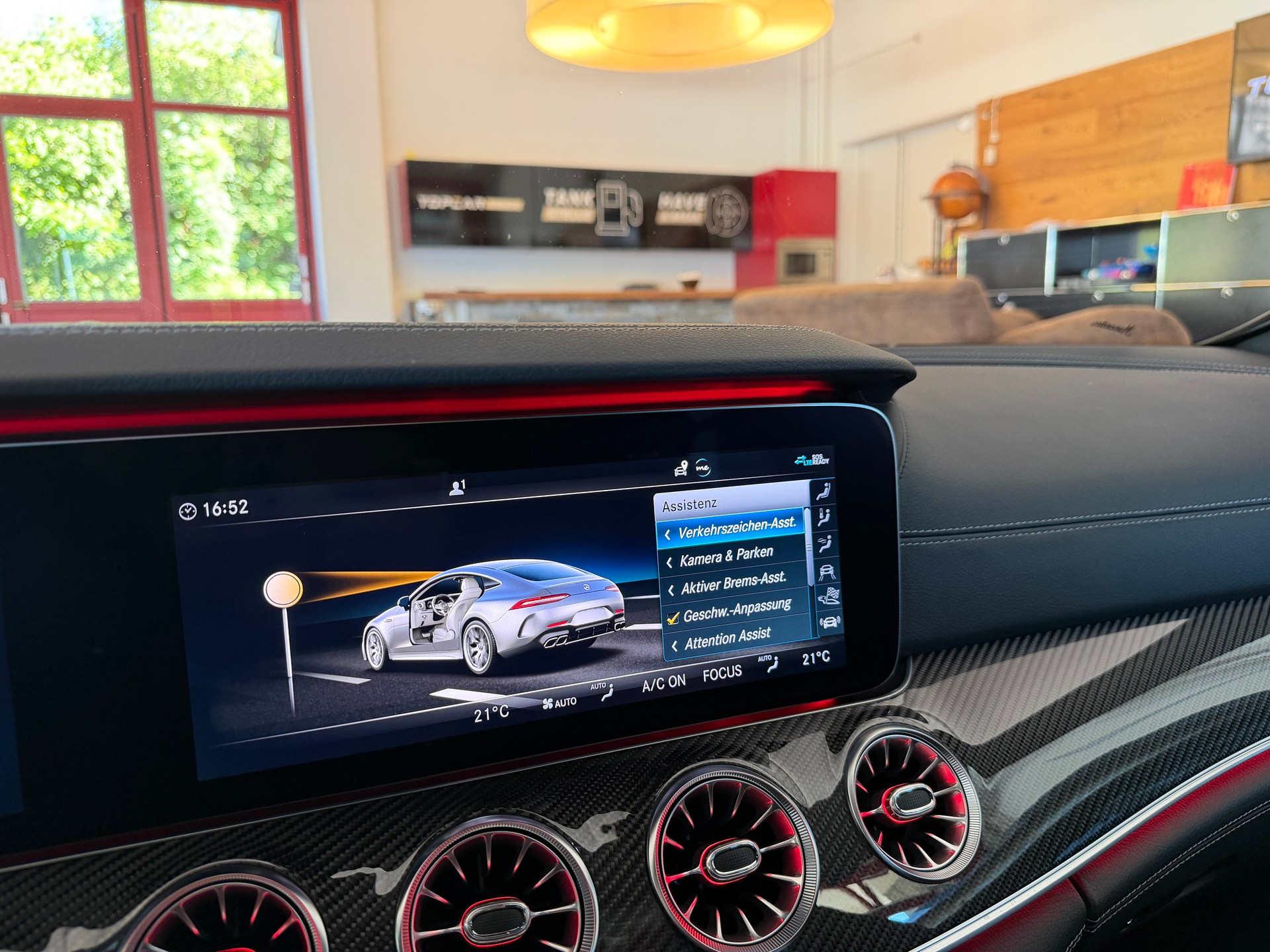 MERCEDES-BENZ AMG GT 4 63 S 4Matic+ Speedshift MCT-image-28