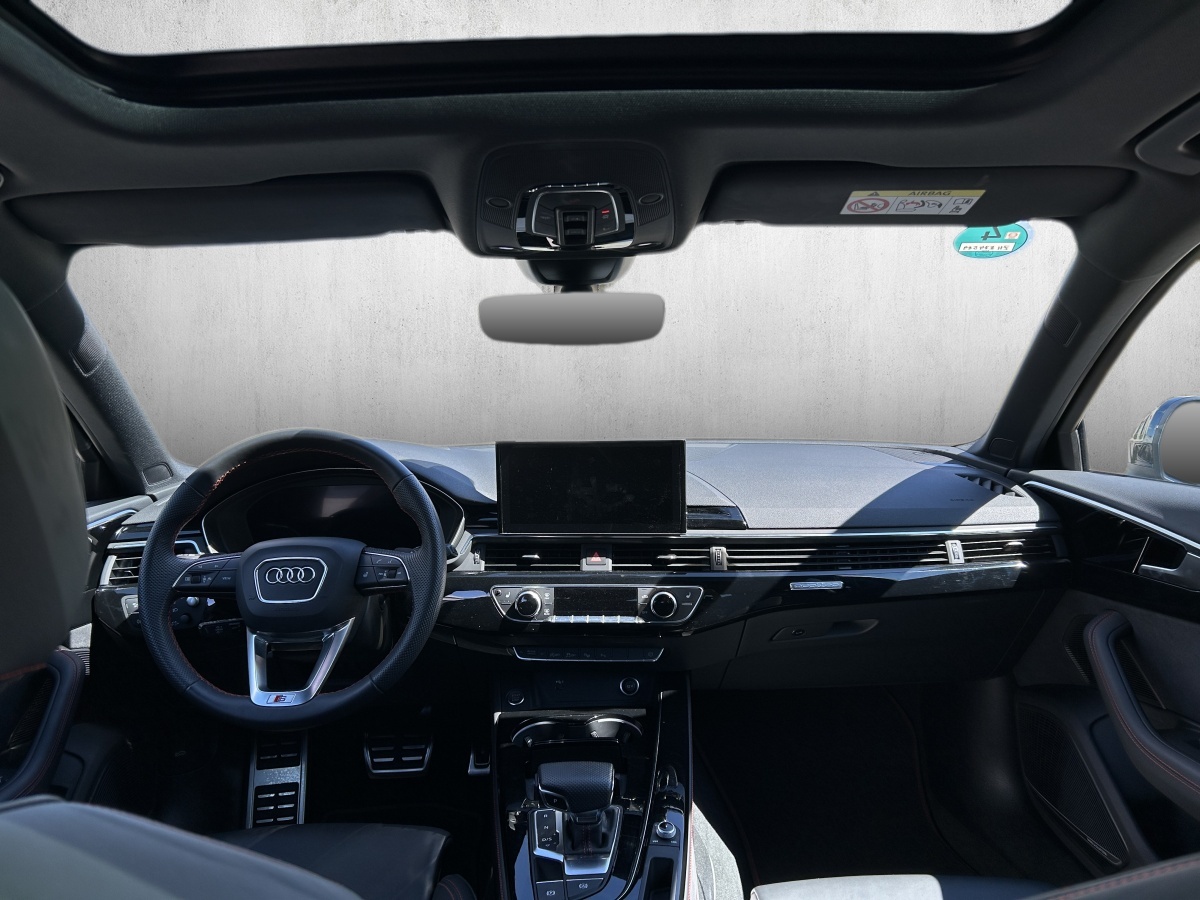 AUDI A4 Avant 45 TFSI S line S-tronic quattro-image-10