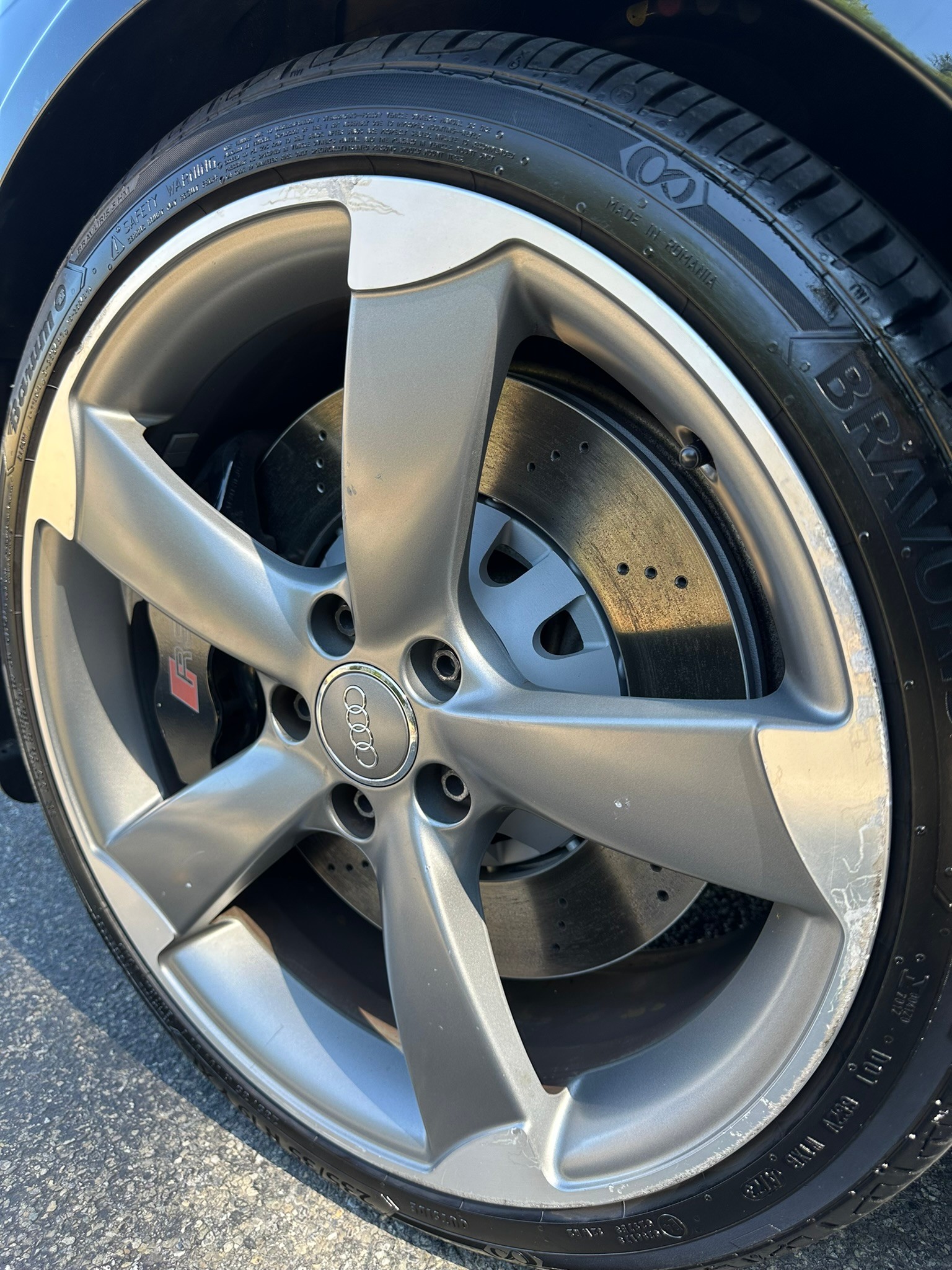 AUDI 2.5 T FSI quattro S-Tronic-image-7