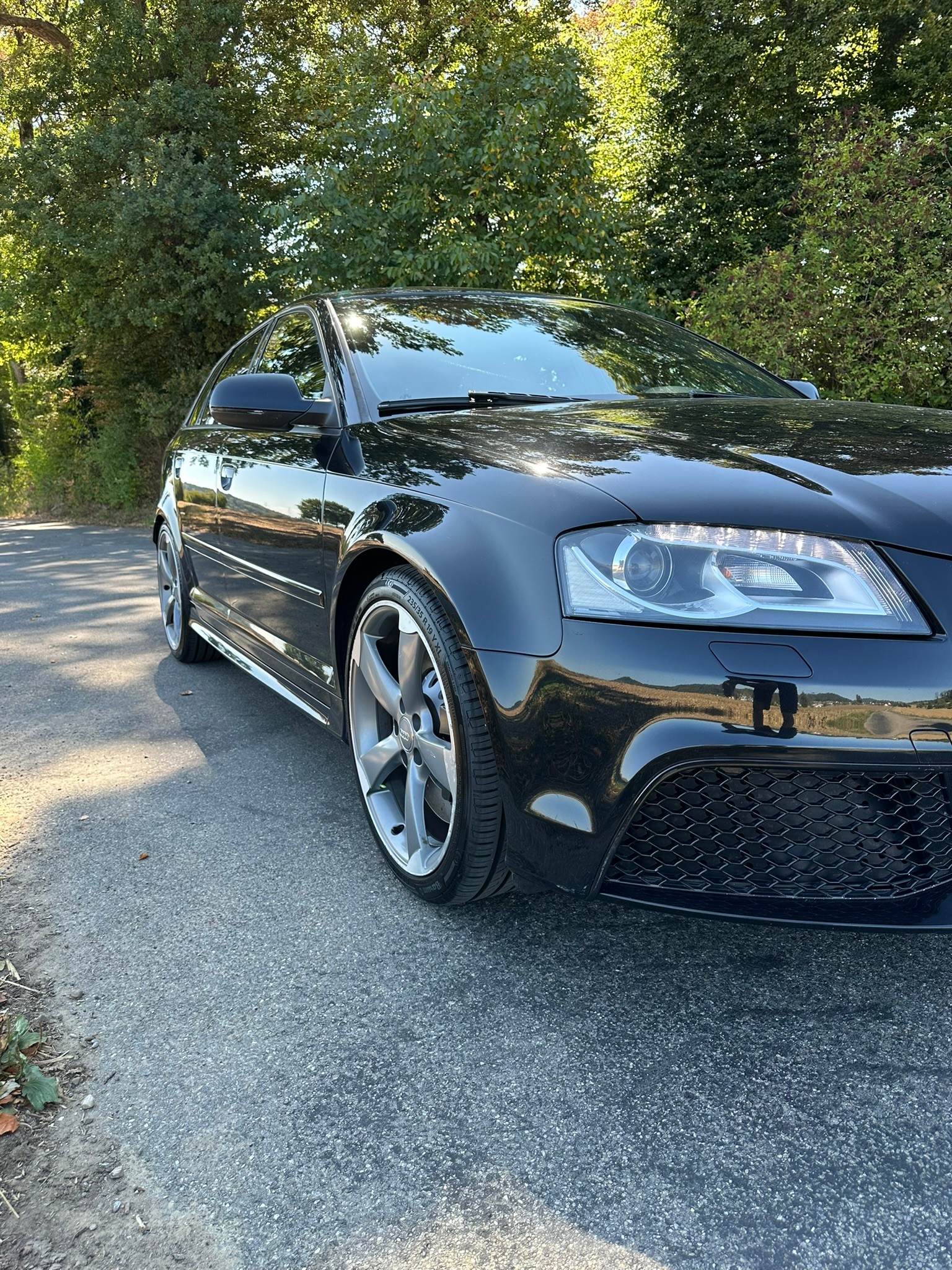 AUDI 2.5 T FSI quattro S-Tronic-image-2