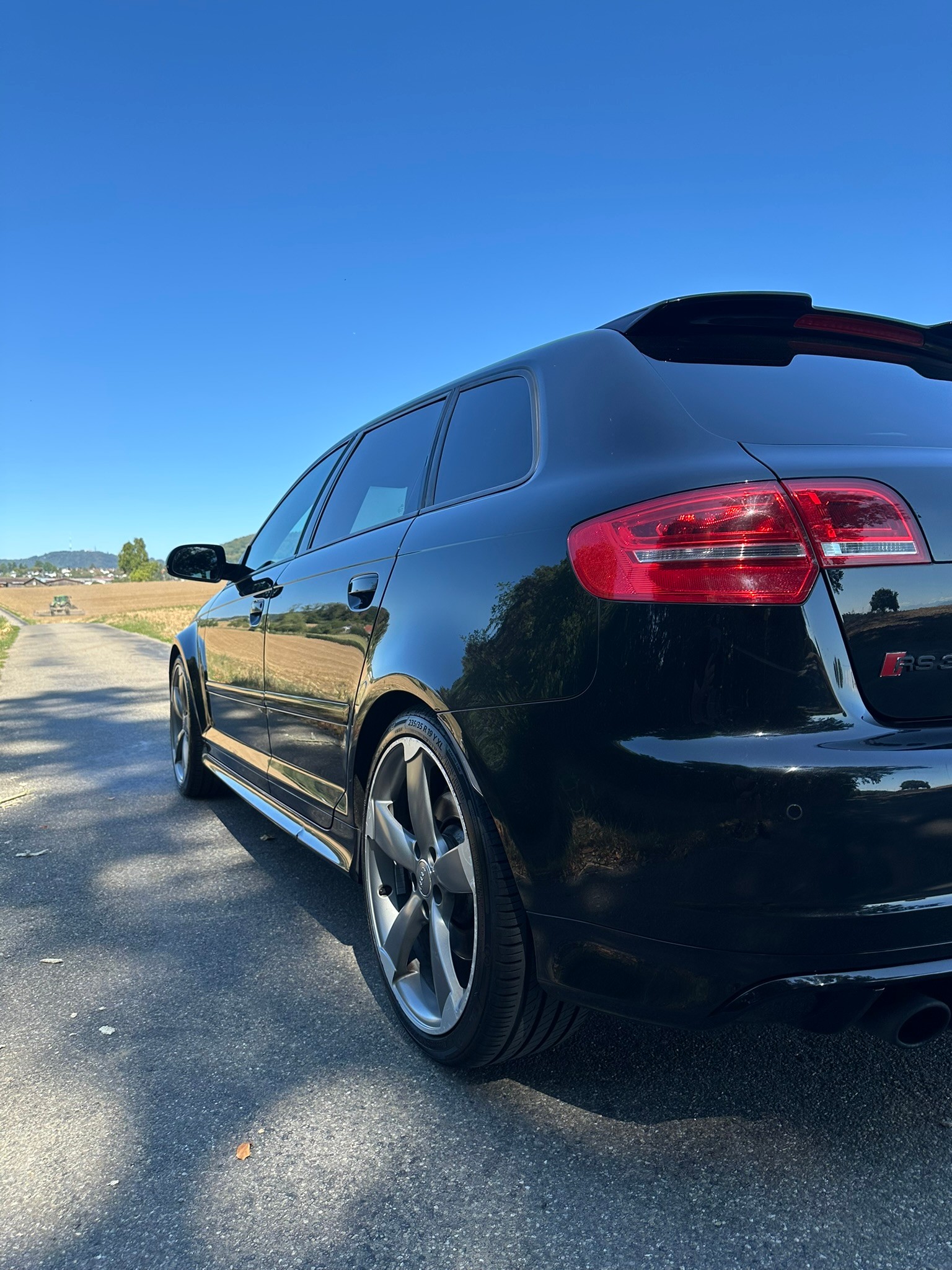 AUDI 2.5 T FSI quattro S-Tronic-image-6