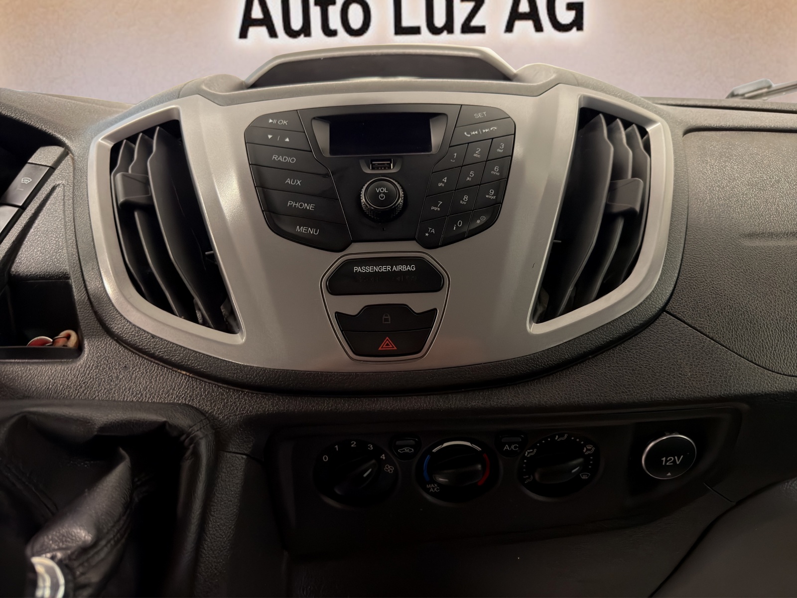 FORD Transit 350 L4 Trend 2.0 TDCi 130 RWD-image-17