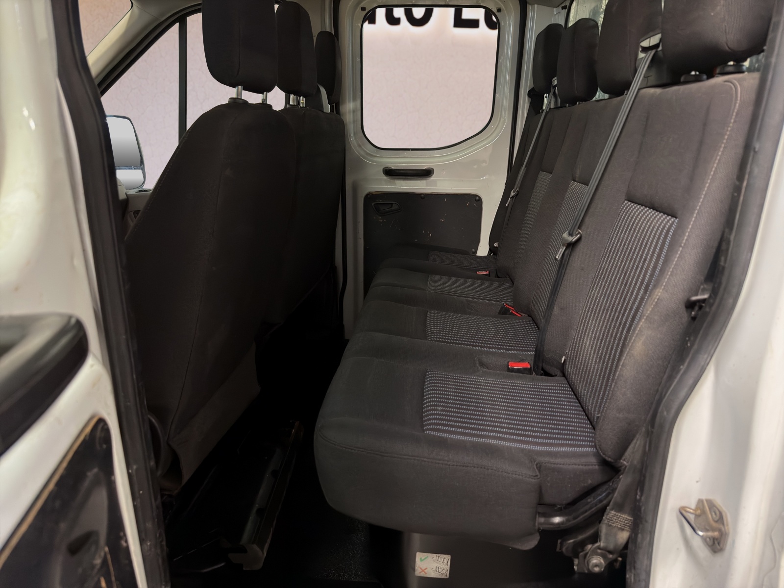 FORD Transit 350 L4 Trend 2.0 TDCi 130 RWD-image-13