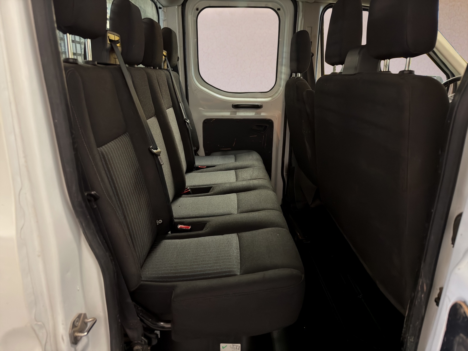 FORD Transit 350 L4 Trend 2.0 TDCi 130 RWD-image-15