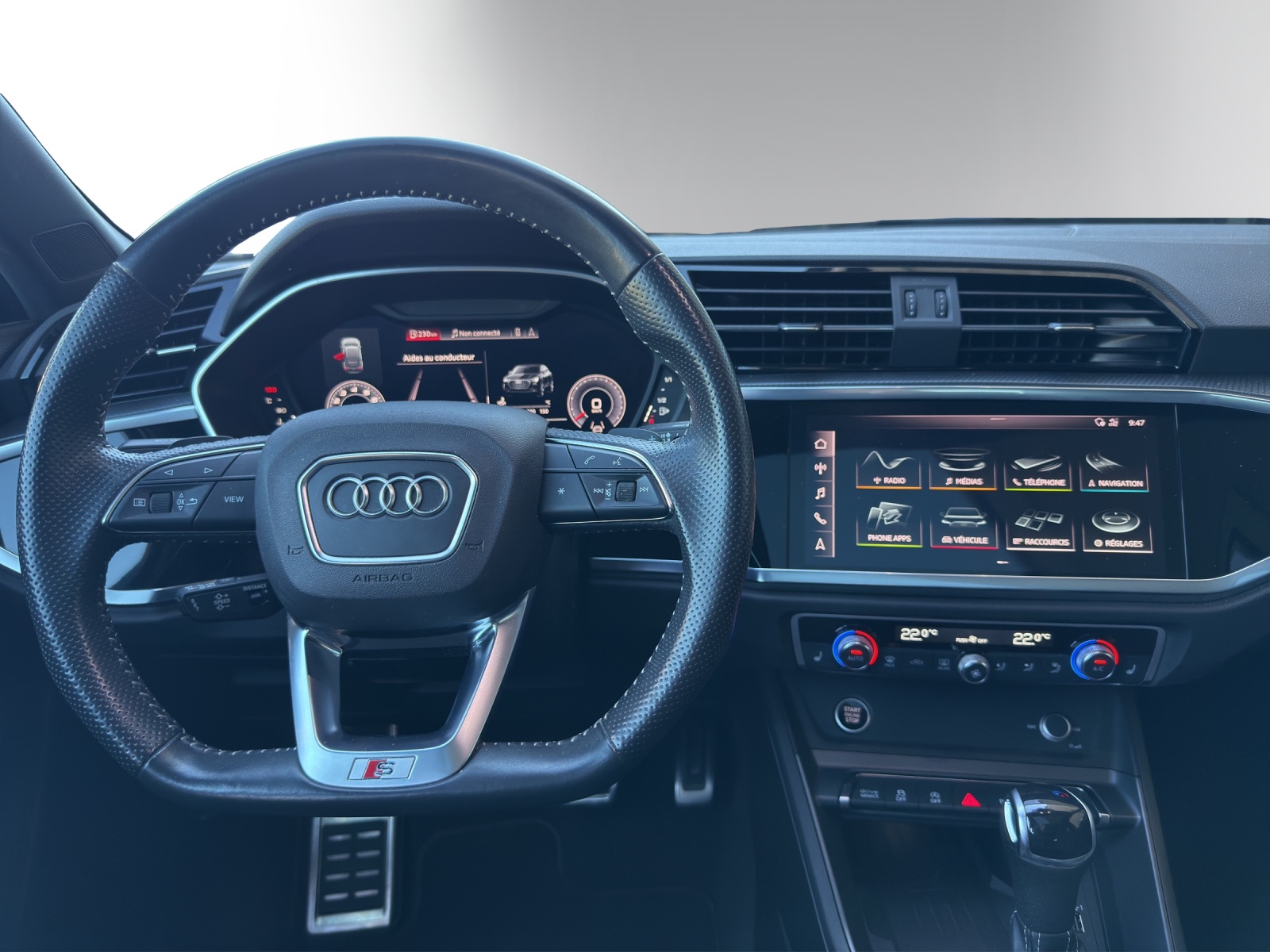 AUDI Q3 SB 35 TFSI S line Attr-image-12