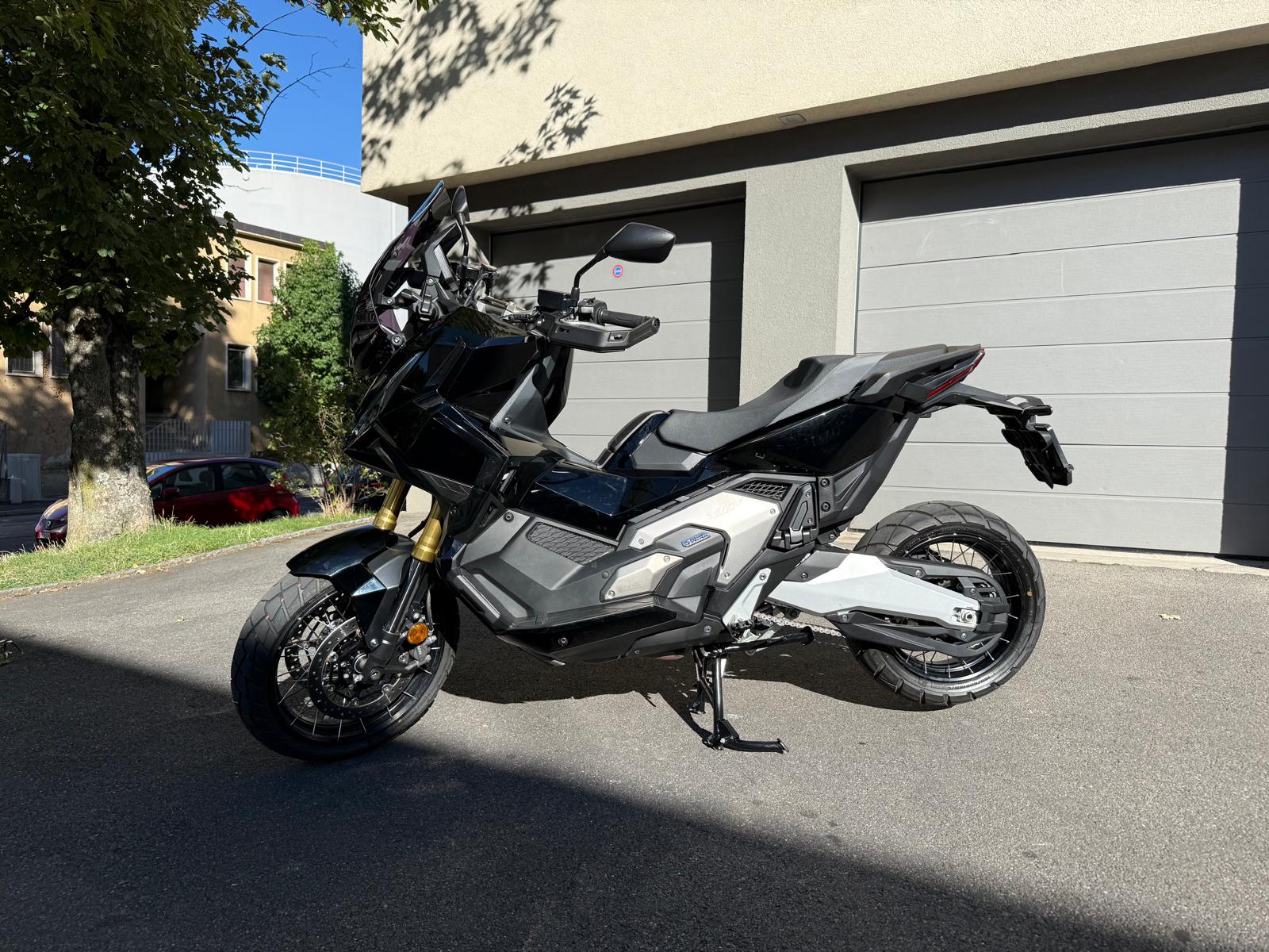HONDA X-ADV 750-showroom-element-2