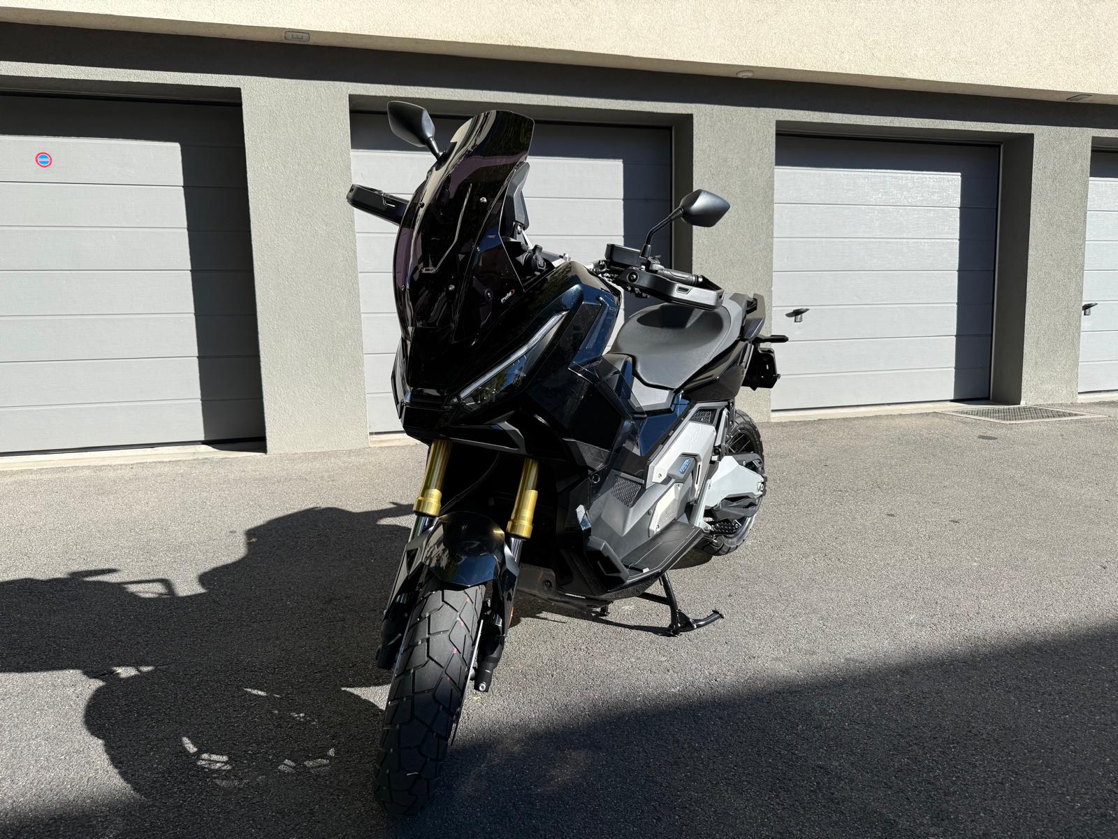 HONDA X-ADV 750