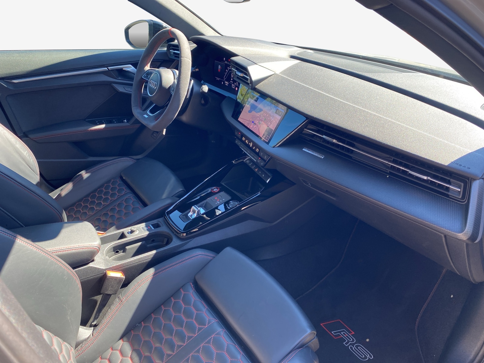 AUDI RS3 Sportback 2.5 TSI quattro S-tronic-image-13