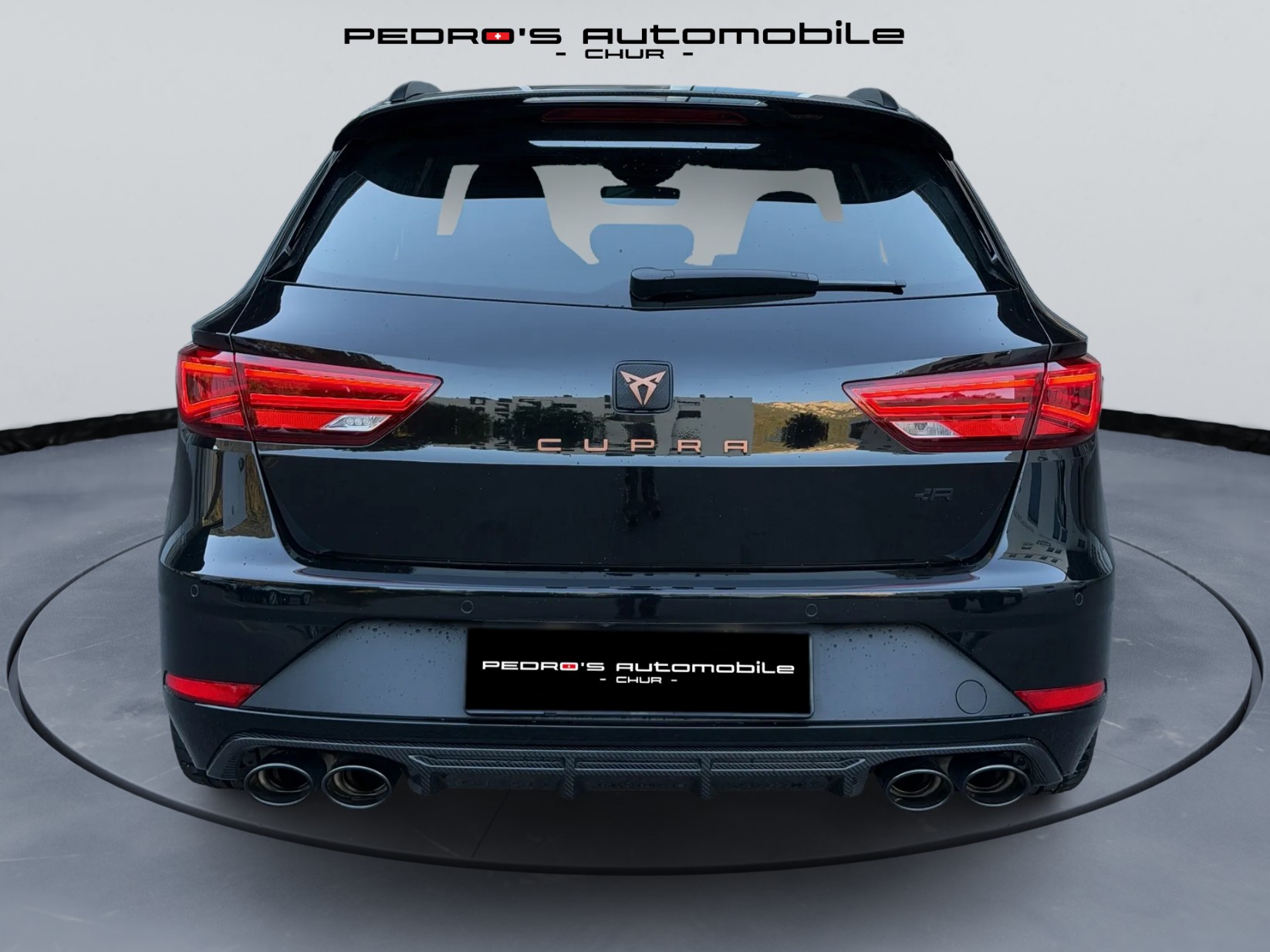 SEAT Leon ST 2.0 TSI Cupra R 300 4 Drive DSG-image-6