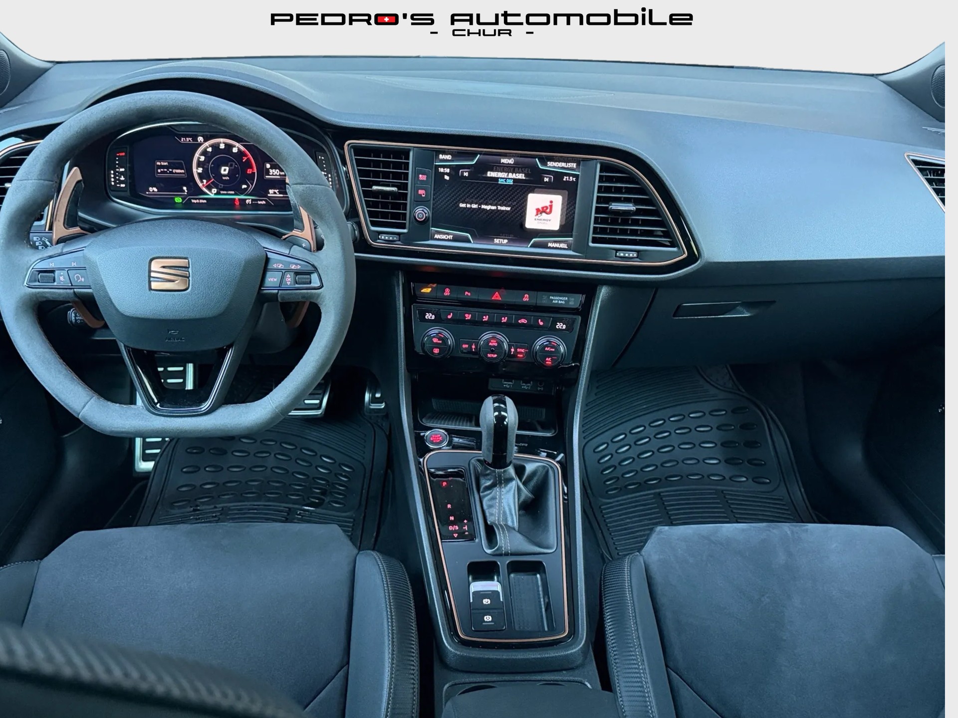 SEAT Leon ST 2.0 TSI Cupra R 300 4 Drive DSG-image-13