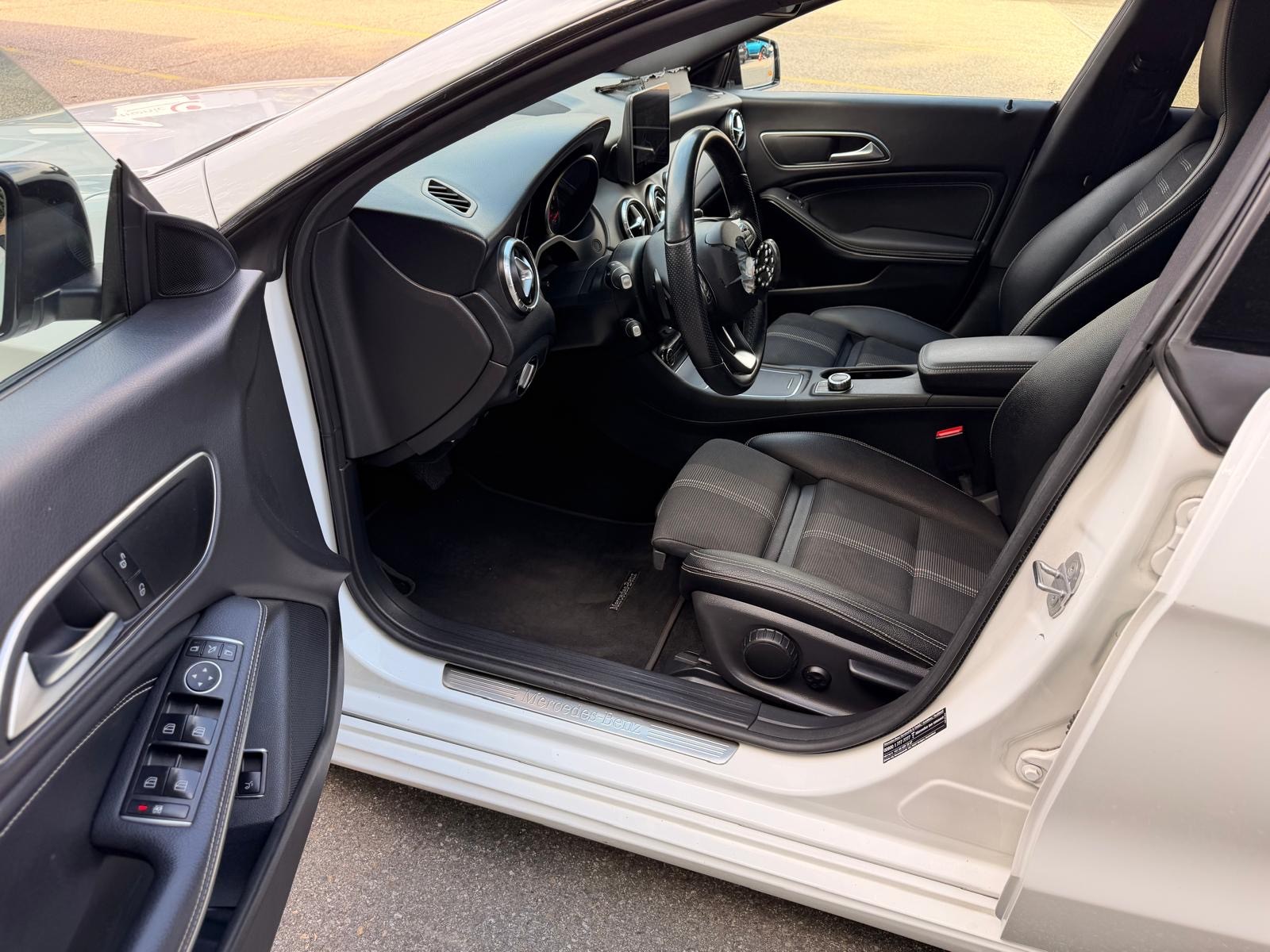 MERCEDES-BENZ CLA Shooting Brake 200 7G-DCT-image-7
