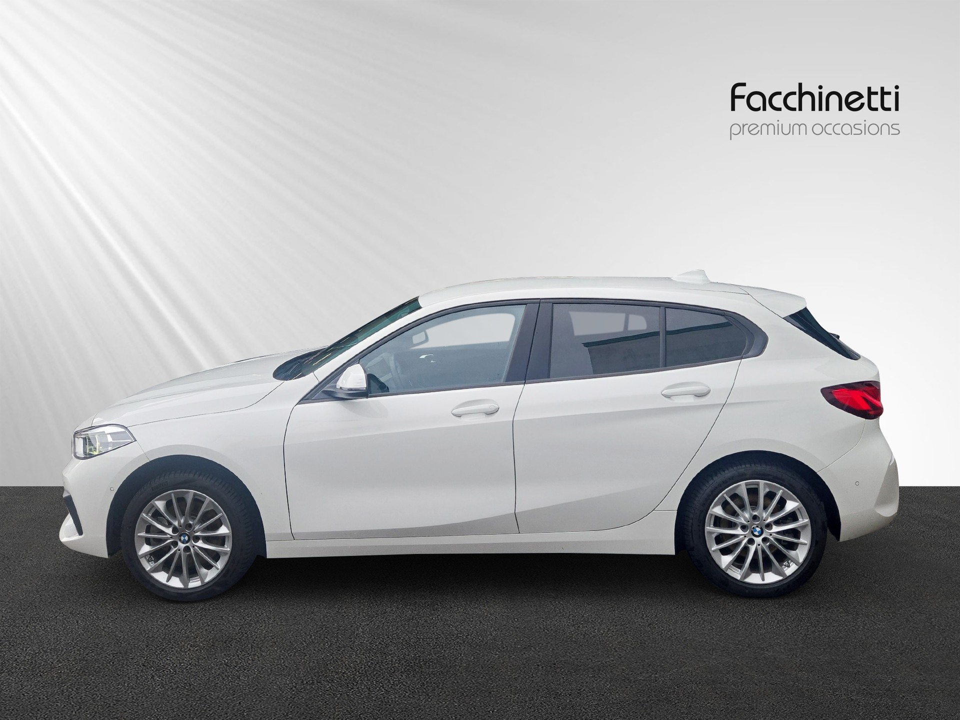 BMW 120i Steptronic-image-1