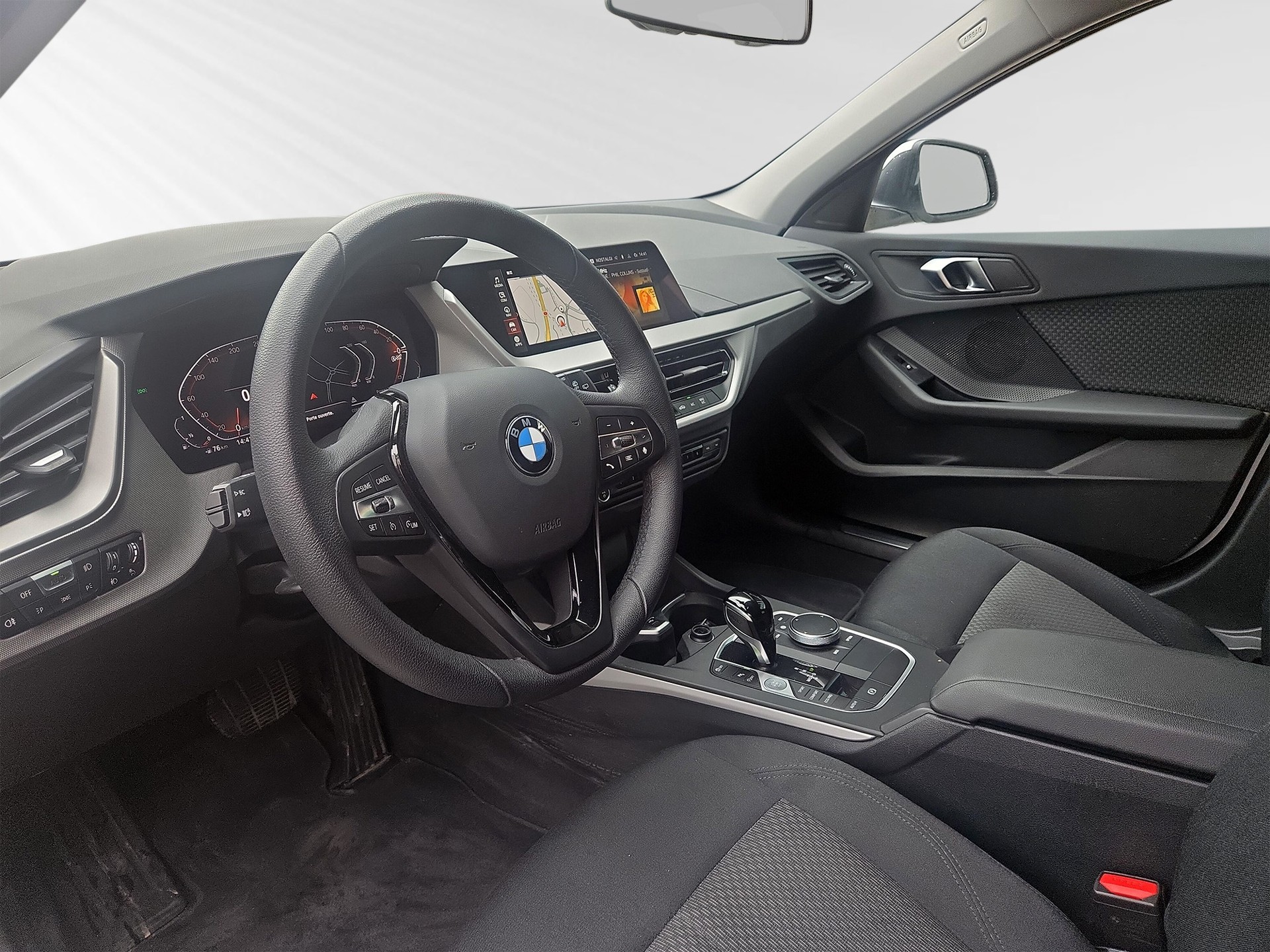 BMW 120i Steptronic-image-3