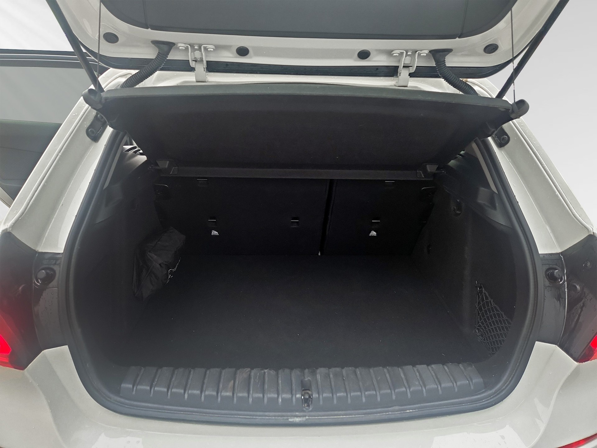 BMW 120i Steptronic-image-7