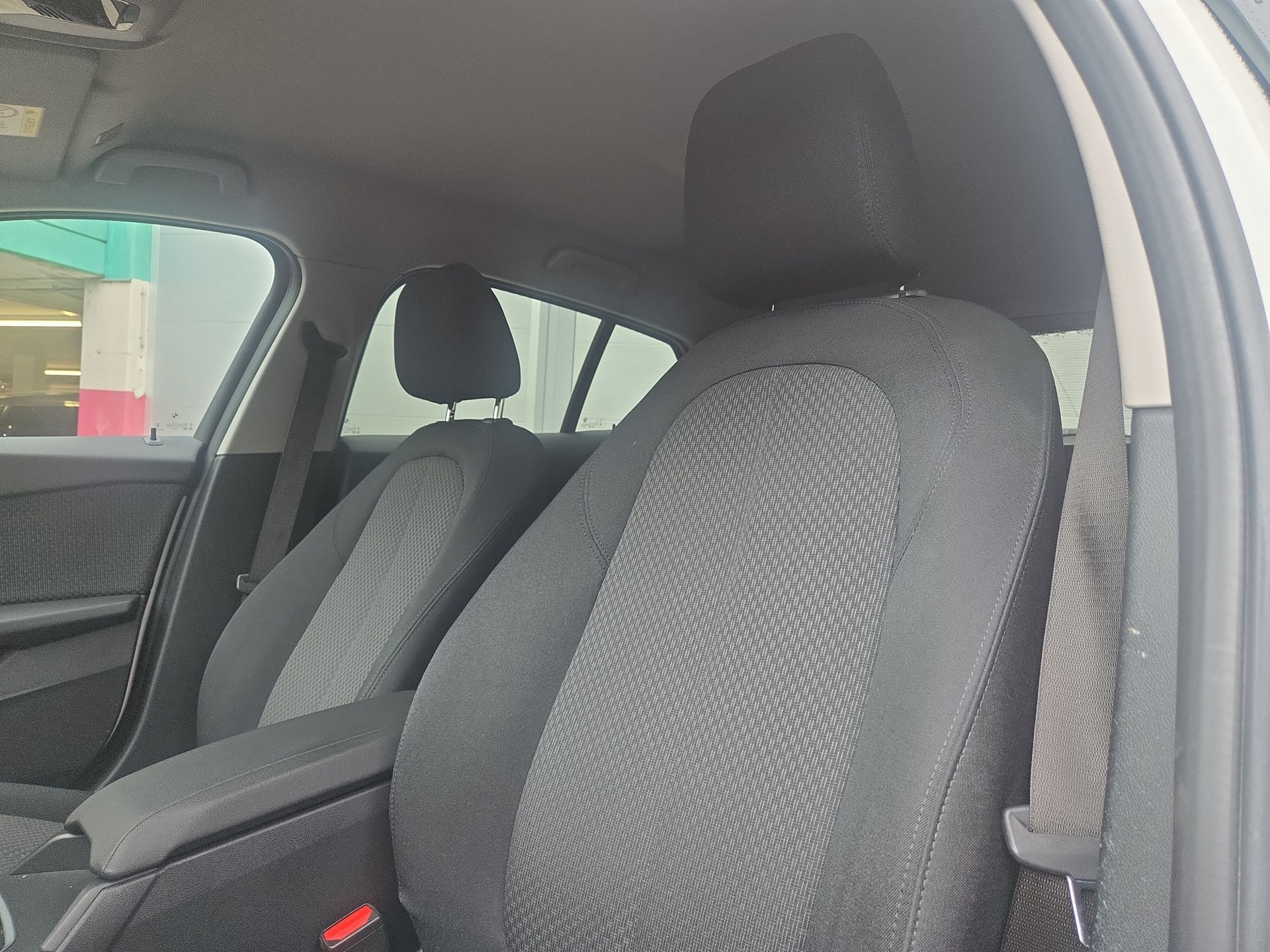 BMW 120i Steptronic-image-9