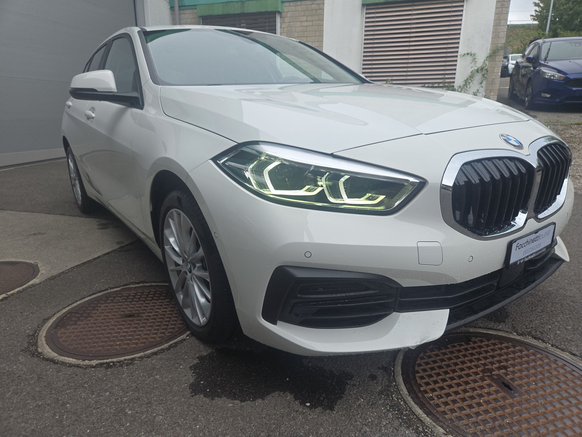 BMW 120i Steptronic-image-17
