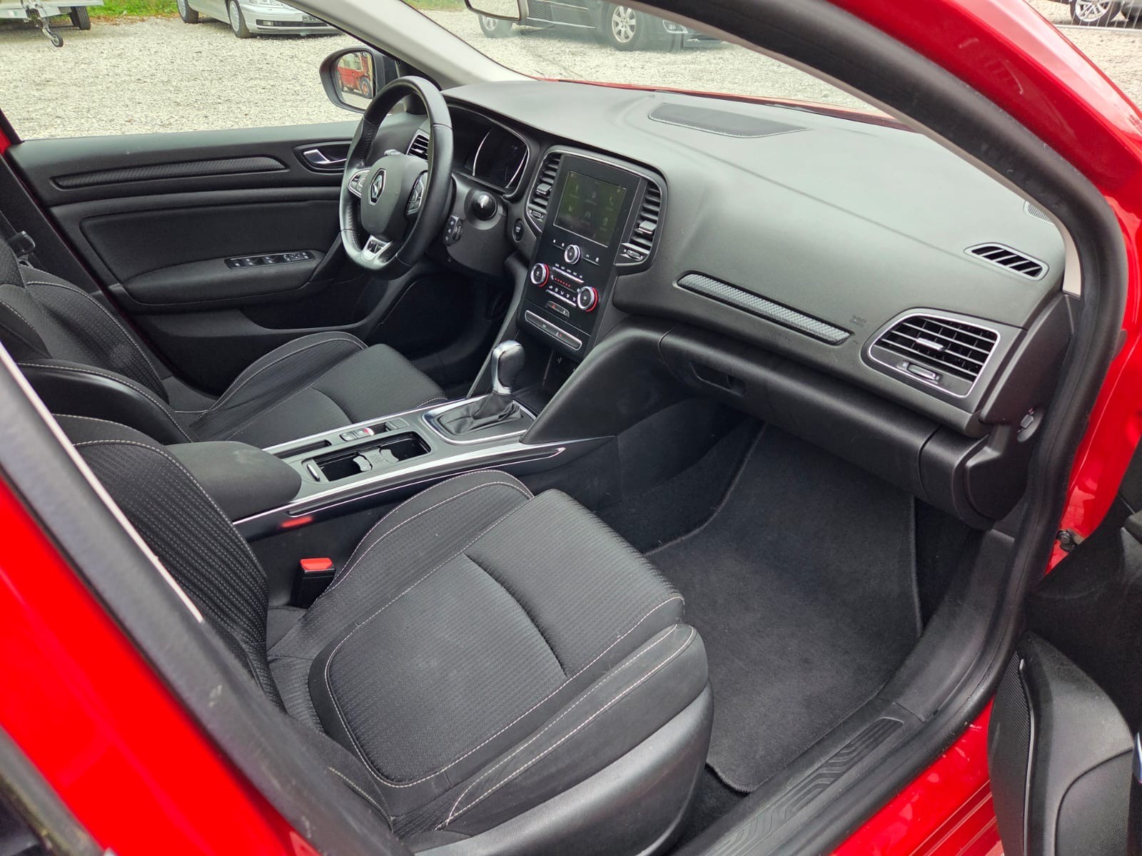 RENAULT Mégane Grandtour 1.5 dCi Business EDC-image-13