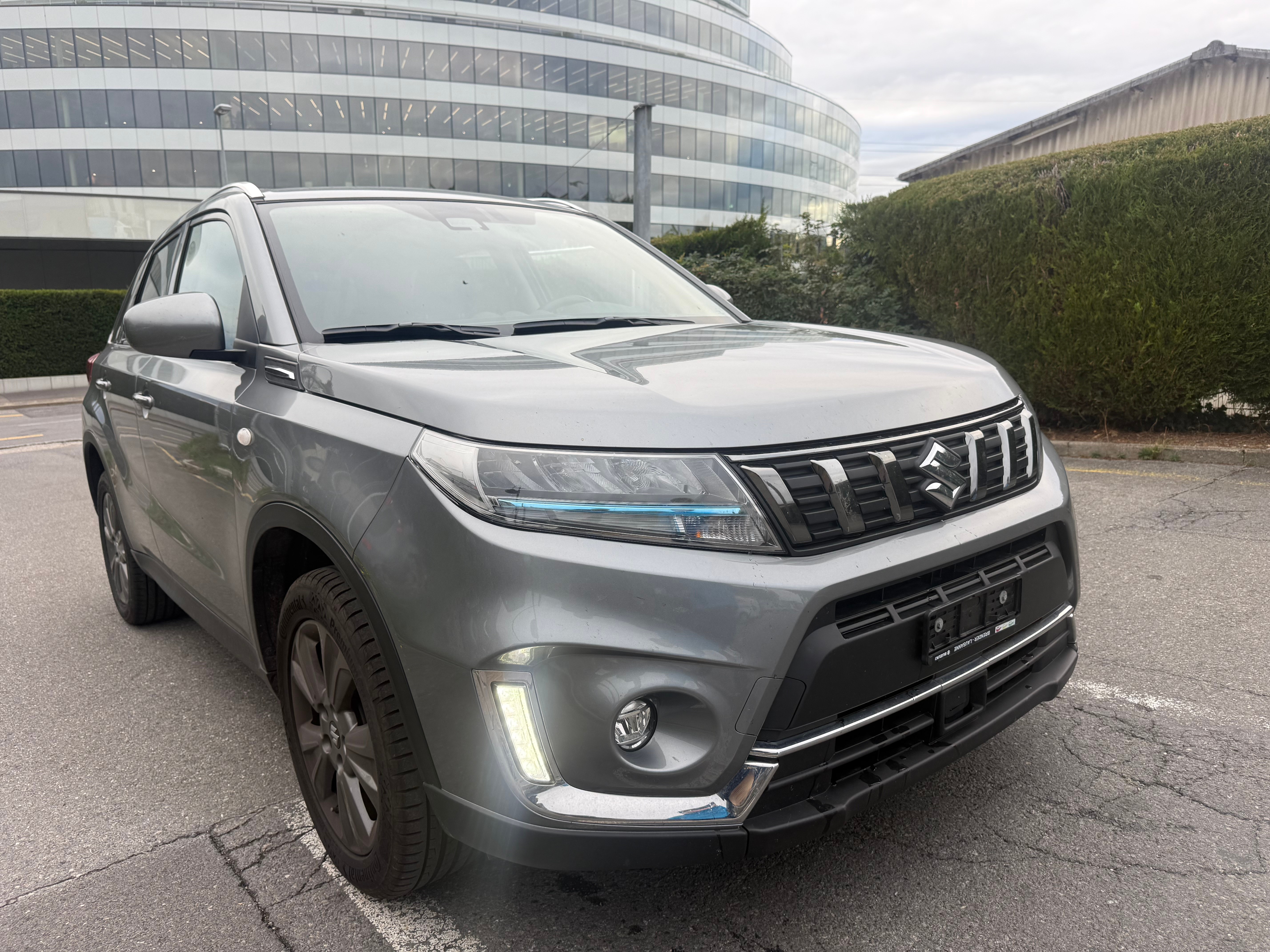 SUZUKI Vitara 1.5 Hybrid Compact + 4x4 AGS — slika 1