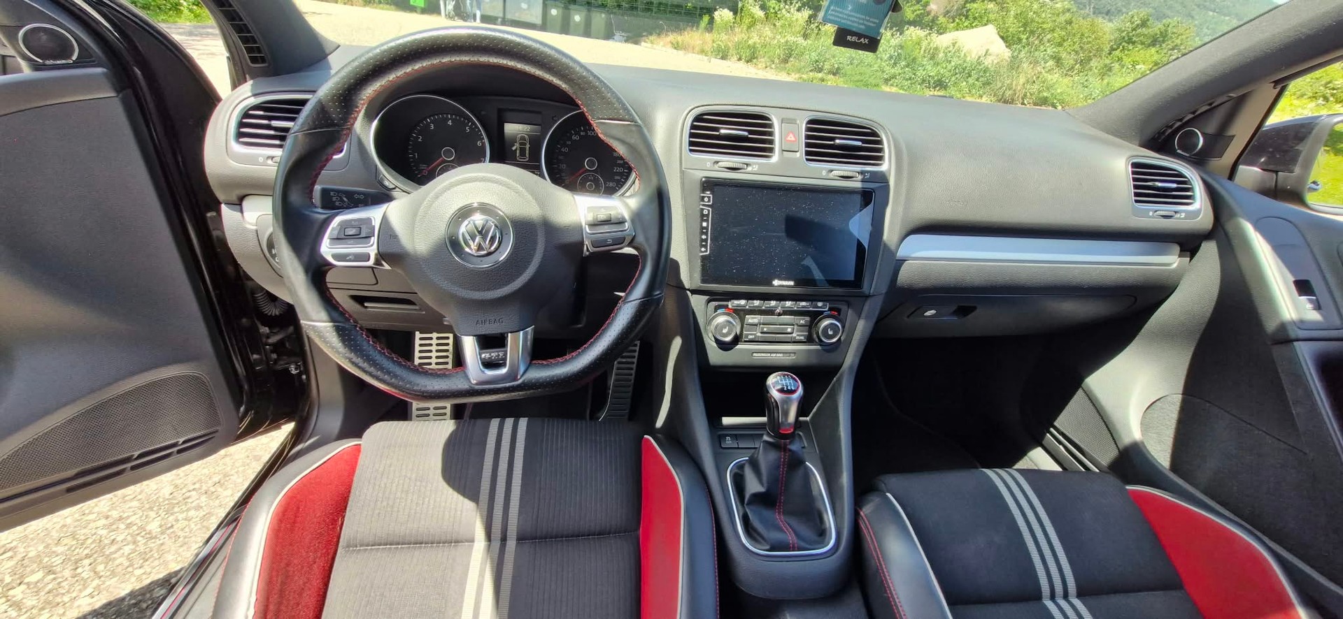 VW 2.0 TSI GTI Adidas-image-4