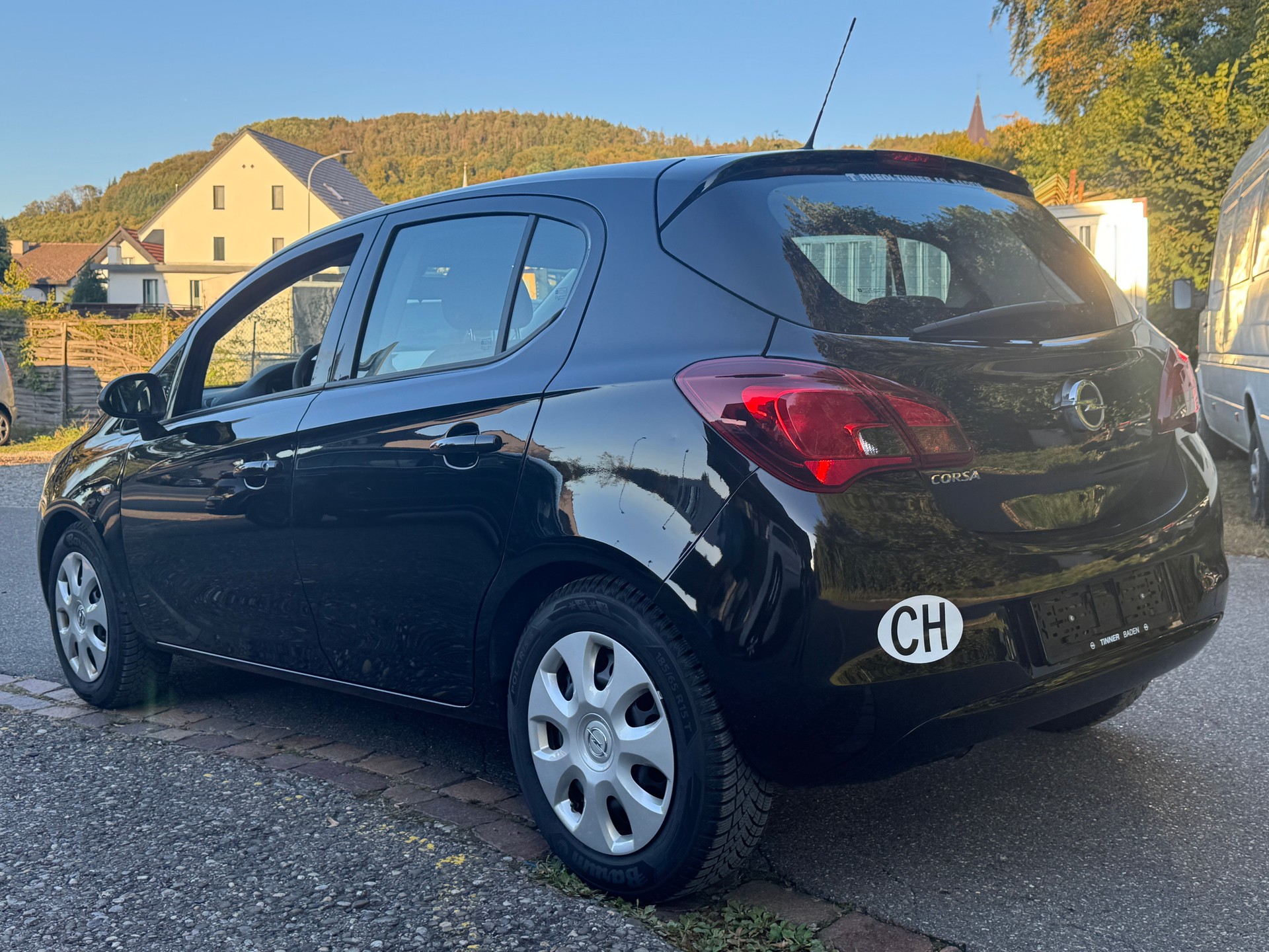 OPEL Corsa 1.4 TP Enjoy-image-3