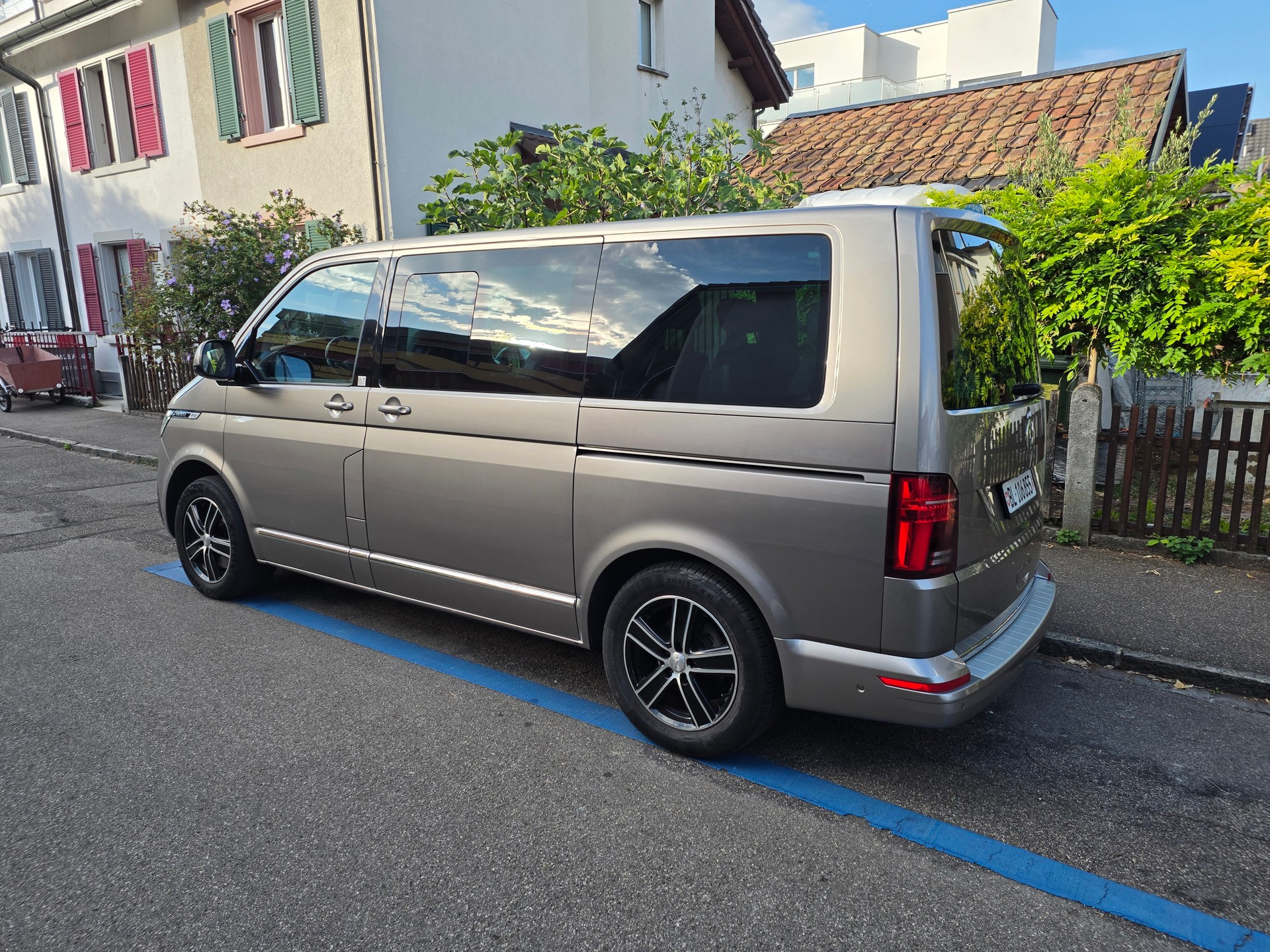 VW 2.0 TDI 204 Highline Liberty DSG 4m-image-0