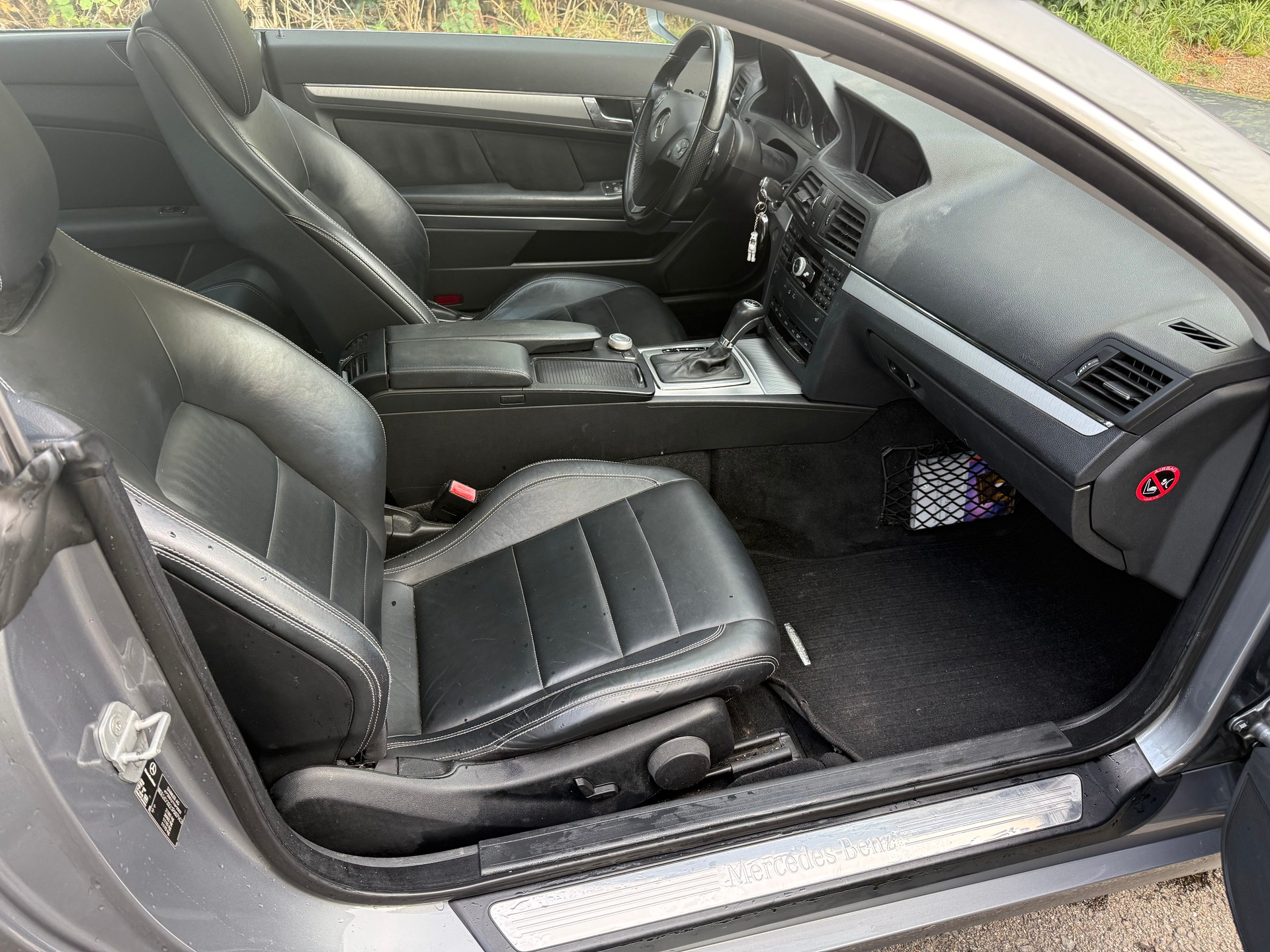 MERCEDES-BENZ E 350 CGI BlueEfficiency 7G-Tronic-image-6