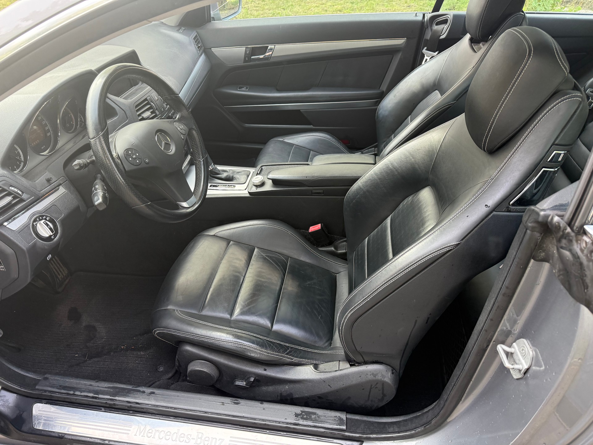 MERCEDES-BENZ E 350 CGI BlueEfficiency 7G-Tronic-image-8